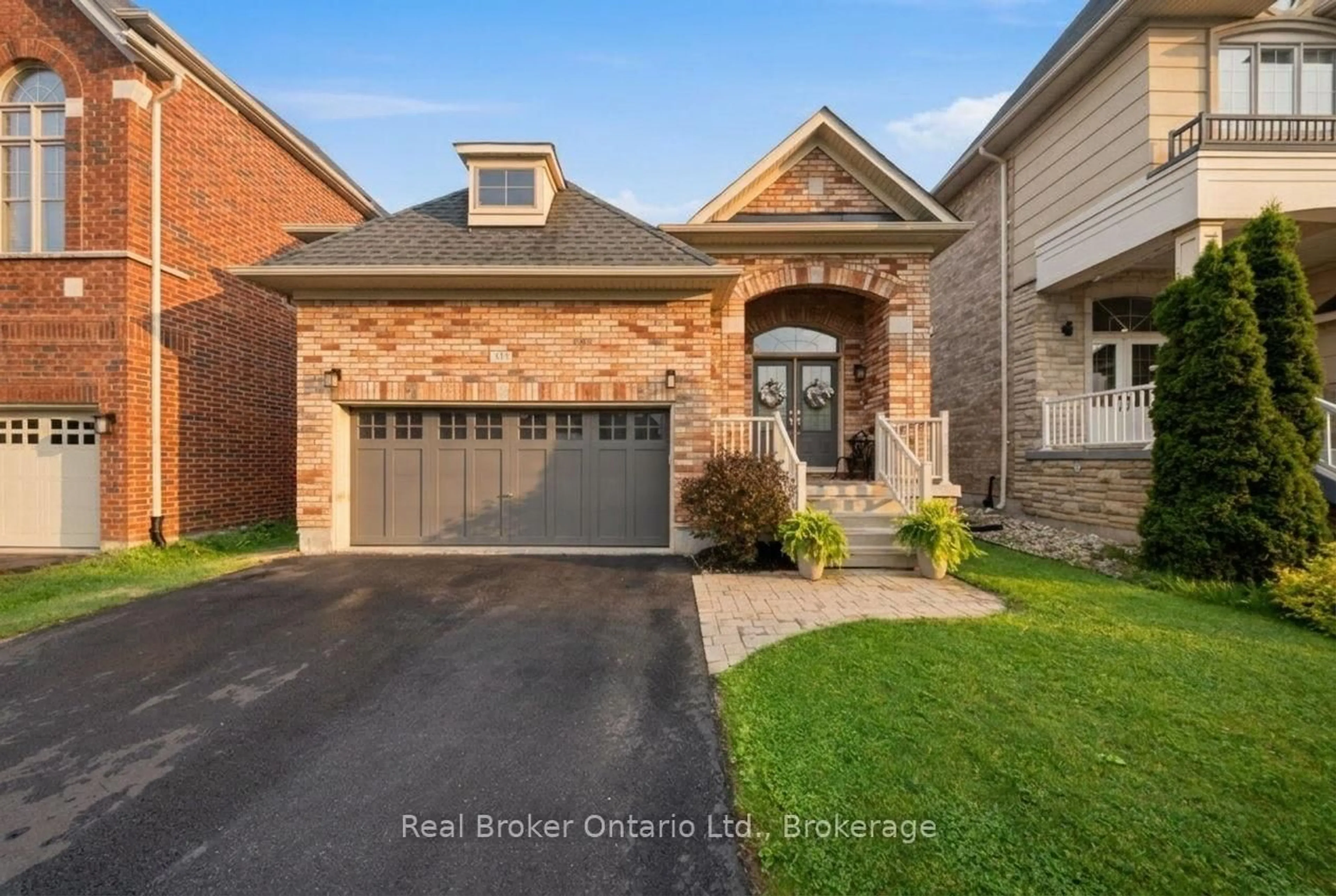 Home with brick exterior material, water/lake/river/ocean view for 419 Rideau River St, Waterloo Ontario N2V 2Y4