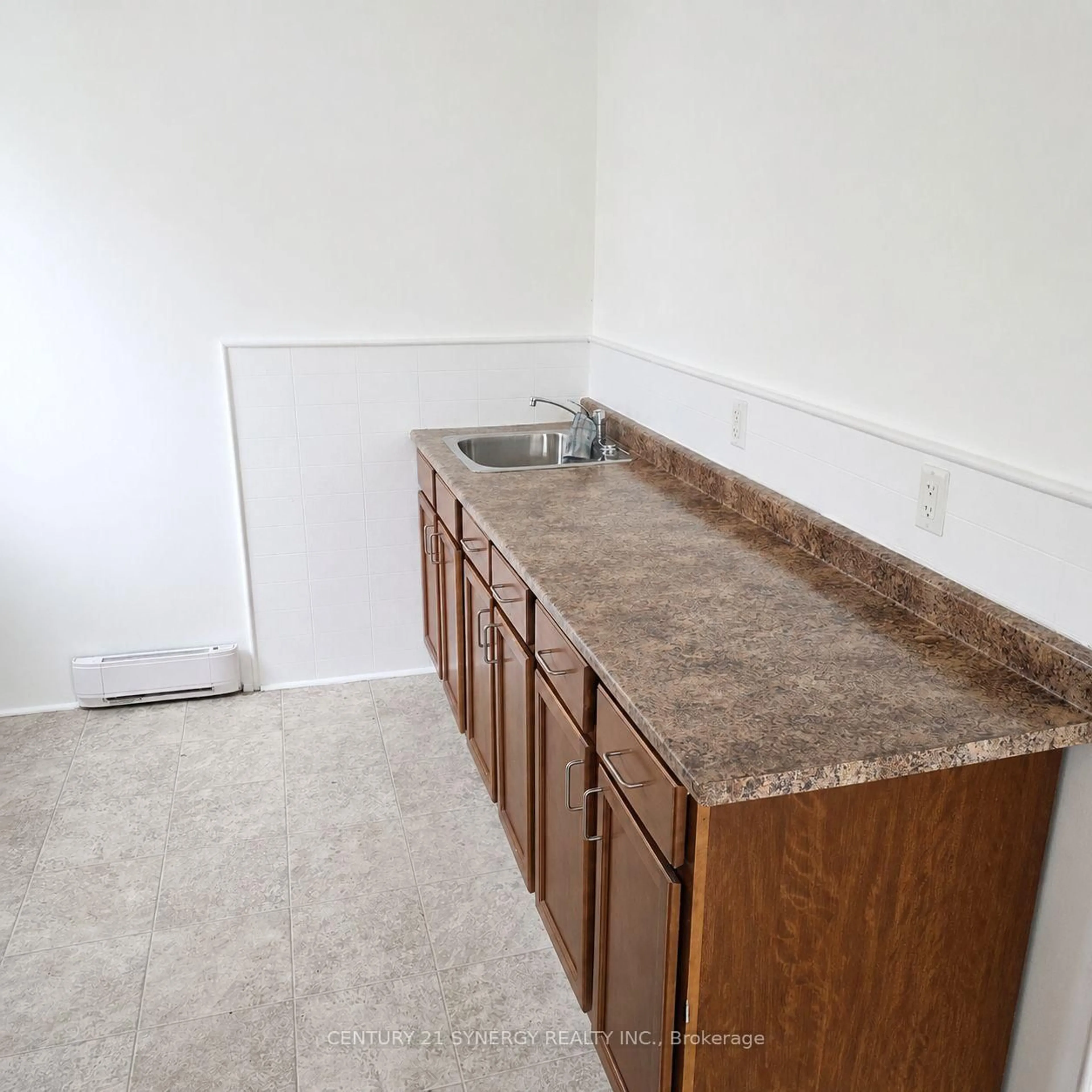 Unknown for 47 Main St, Smiths Falls Ontario K7A 1A5
