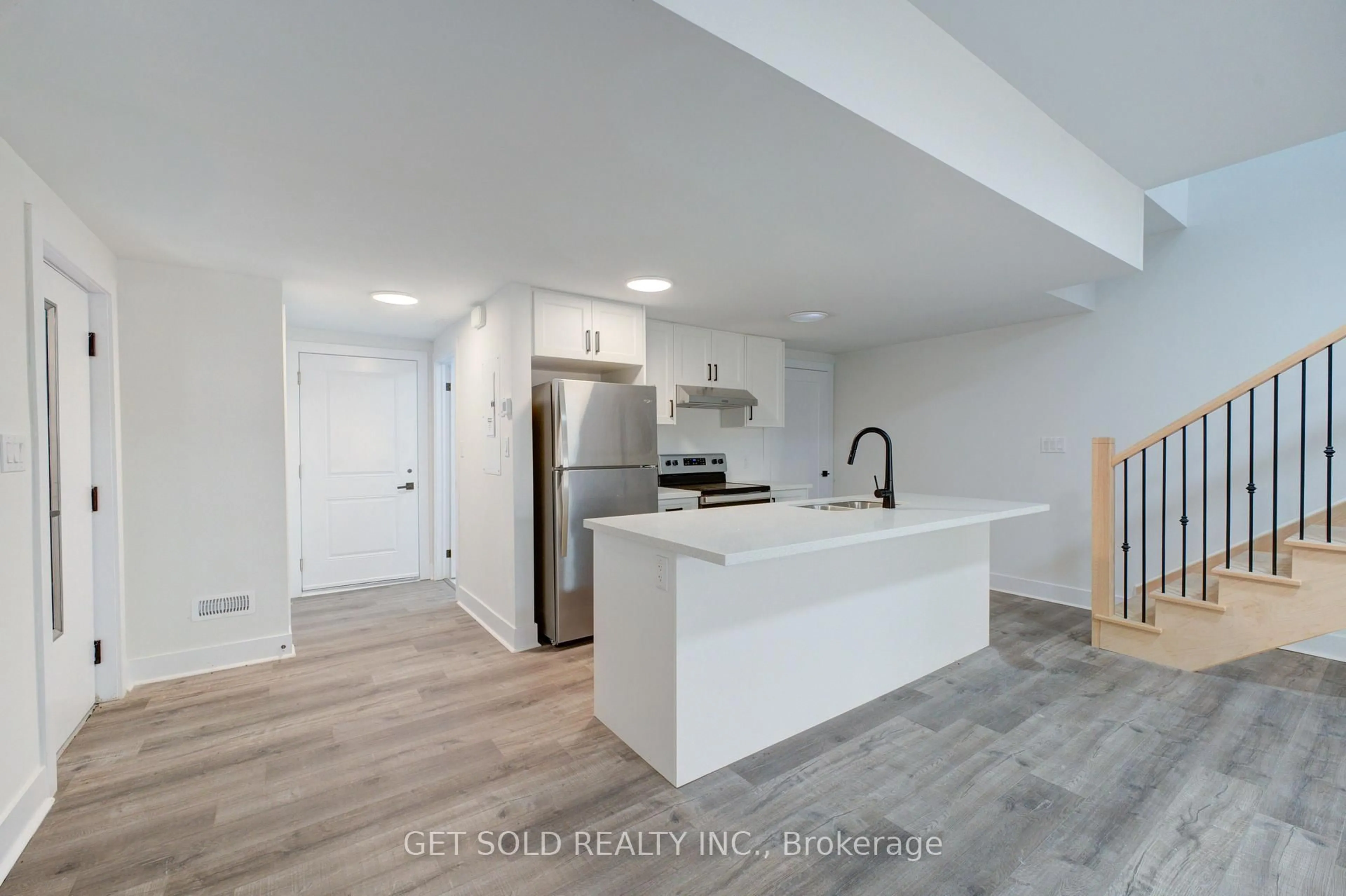 Open concept kitchen, unknown for 6701 Thorold Stone Rd #4, Niagara Falls Ontario L2J 1B3