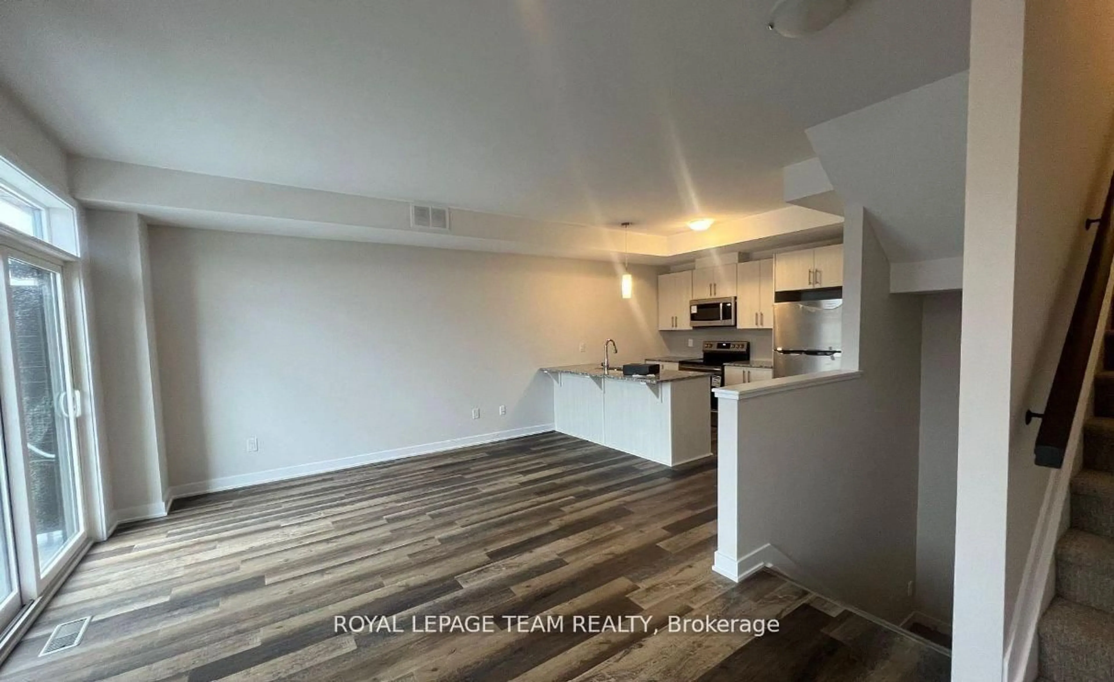 A pic of a room for 204 Tussock Private, Ottawa Ontario K1X 0M8