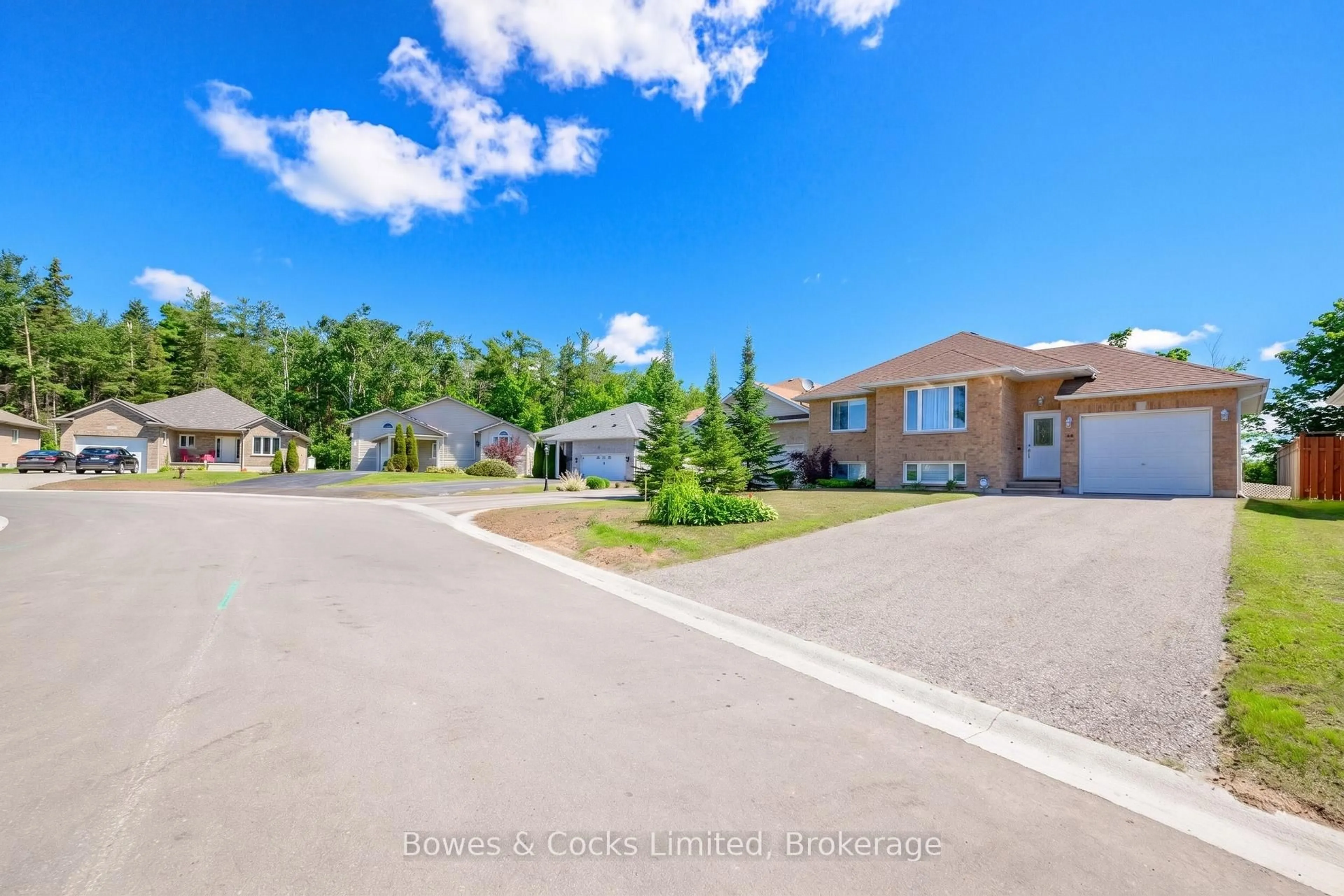 A pic from outside/outdoor area/front of a property/back of a property/a pic from drone, street for 59 Birch Cres, Kawartha Lakes Ontario K0M 1A0