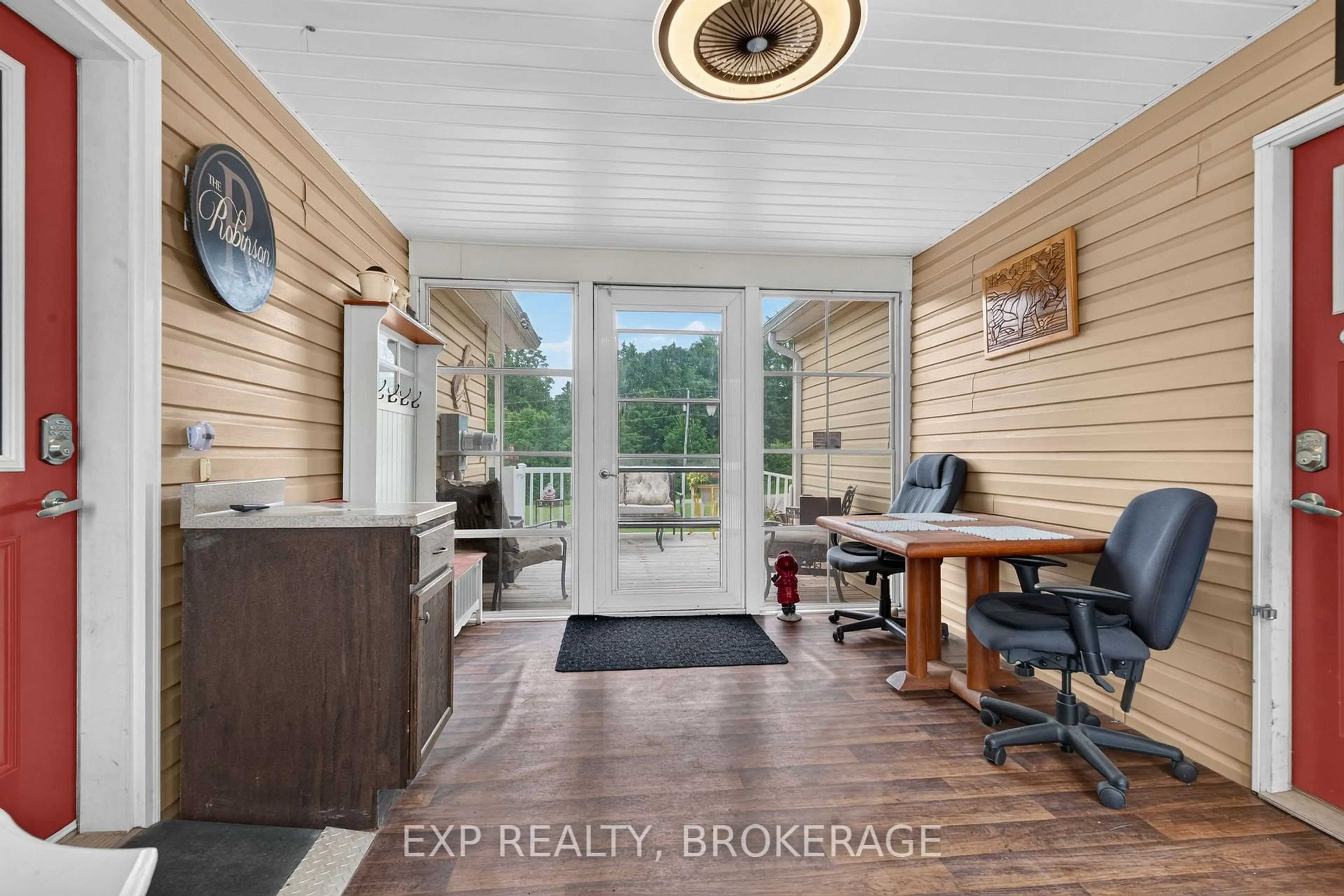 Indoor entryway for 3288 LONG LAKE Rd, Mountain Grove Ontario K0H 2E0