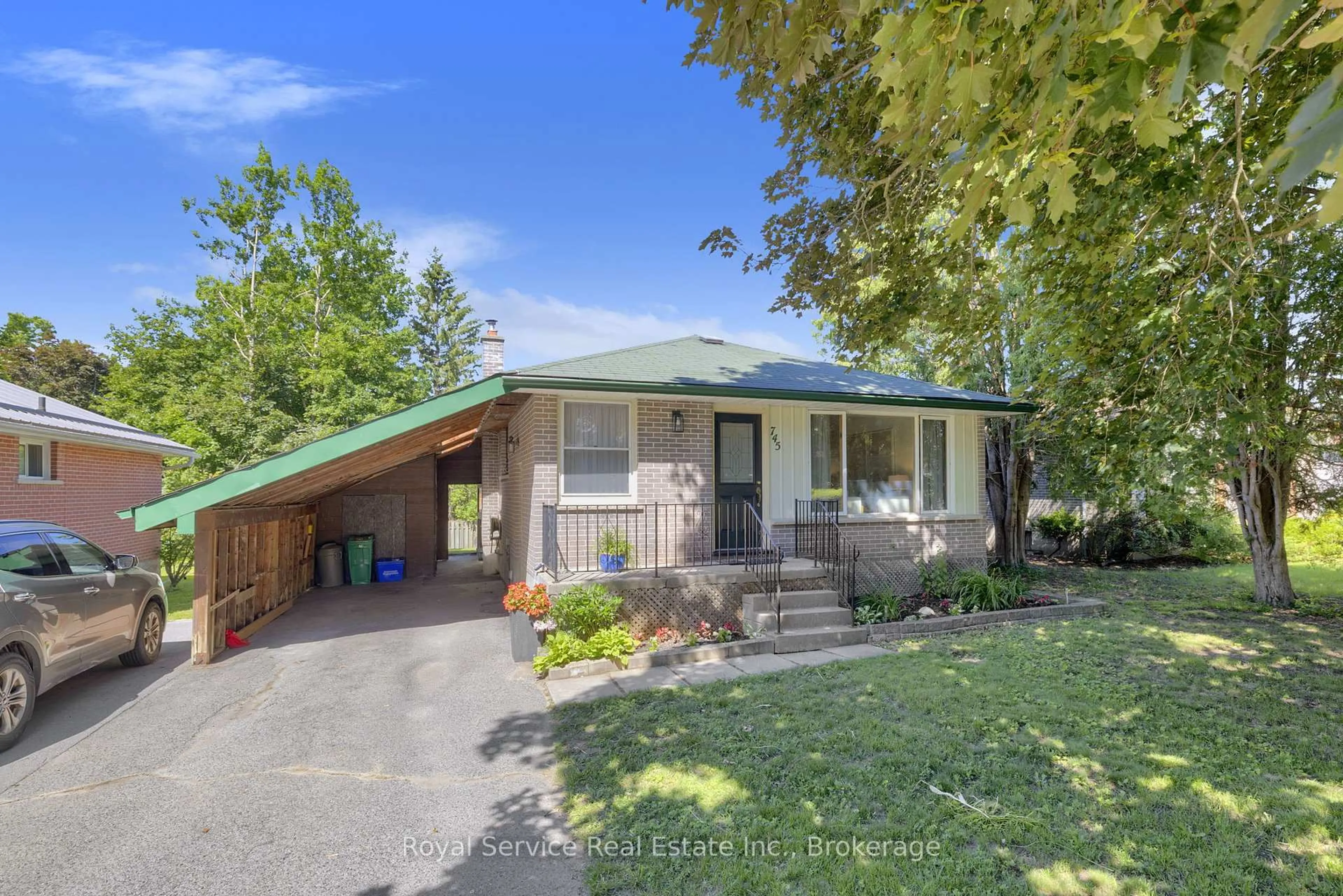 Home with brick exterior material, street for 745 Eastdale Crt, Peterborough Ontario K9H 7C6
