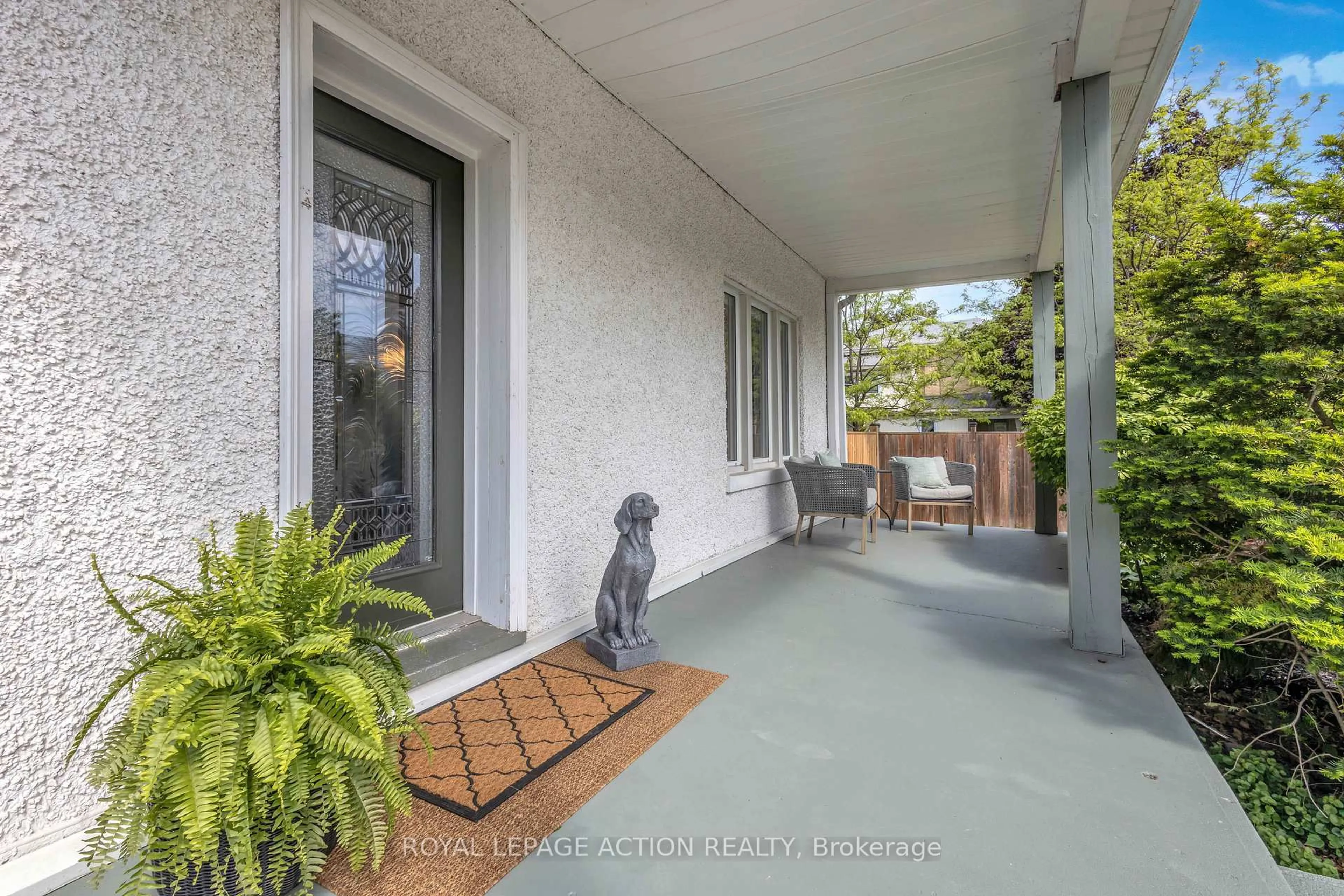 Patio, street for 1 Alexander St, Brant Ontario N0E 1A0