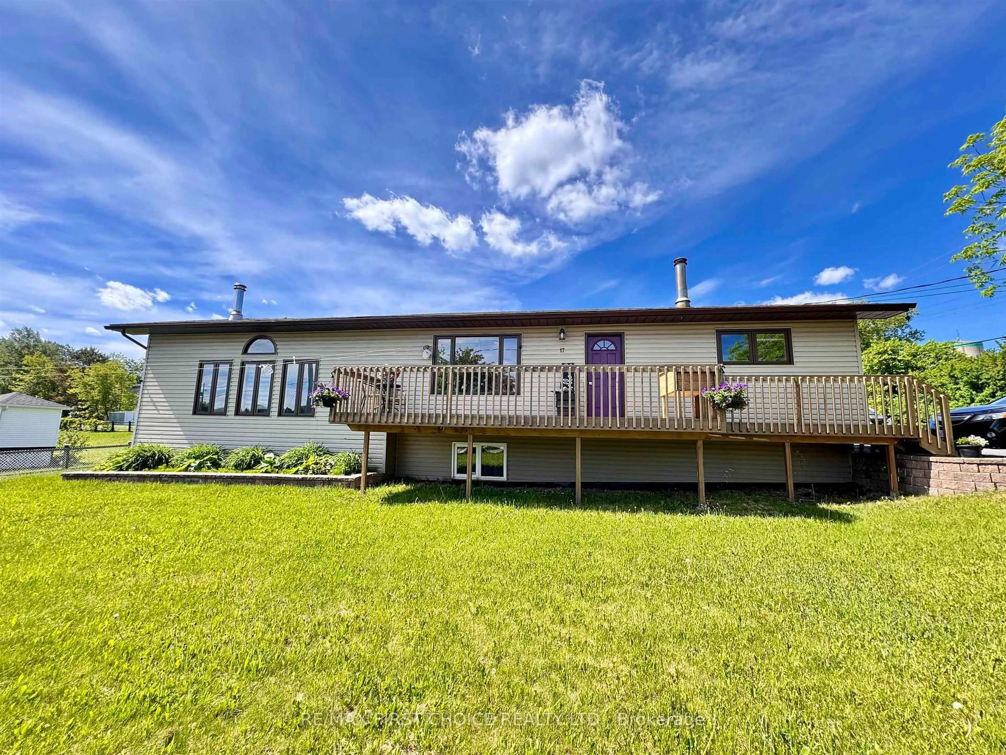 A pic from outside/outdoor area/front of a property/back of a property/a pic from drone, water/lake/river/ocean view for 17 Kenora Rd, Red Lake Ontario P0V 2M0