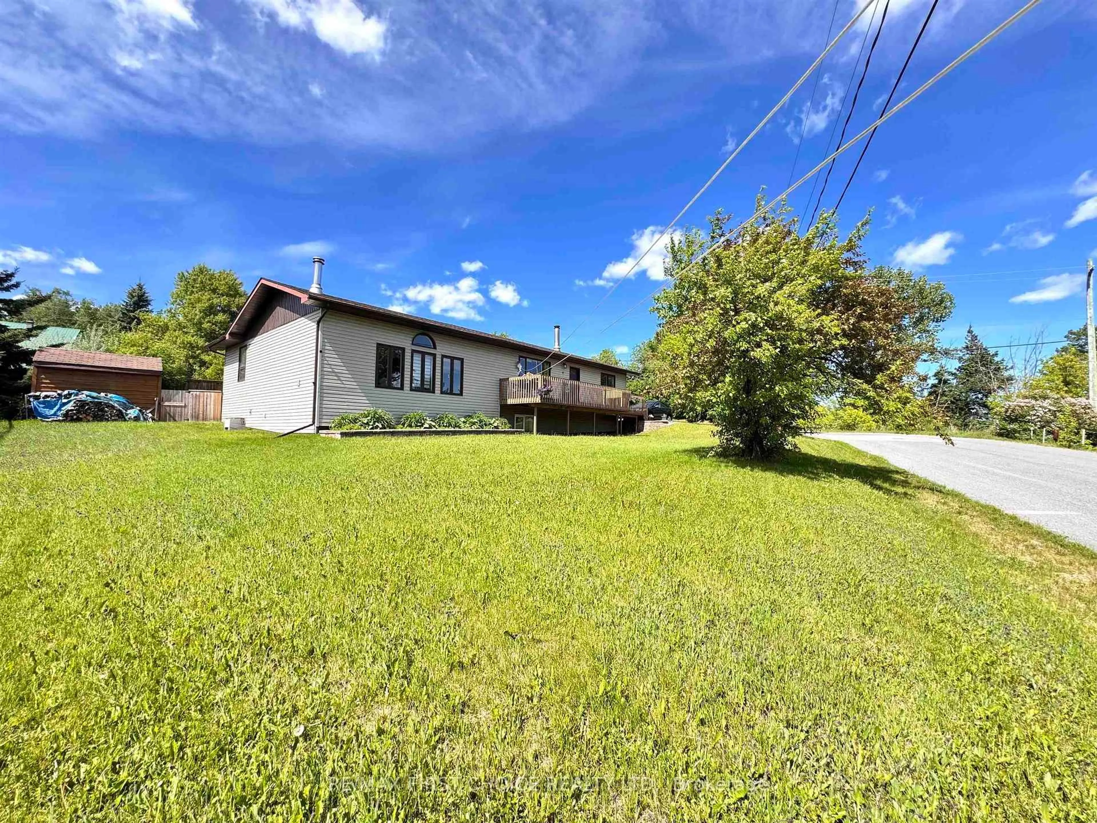 A pic from outside/outdoor area/front of a property/back of a property/a pic from drone, street for 17 Kenora Rd, Red Lake Ontario P0V 2M0