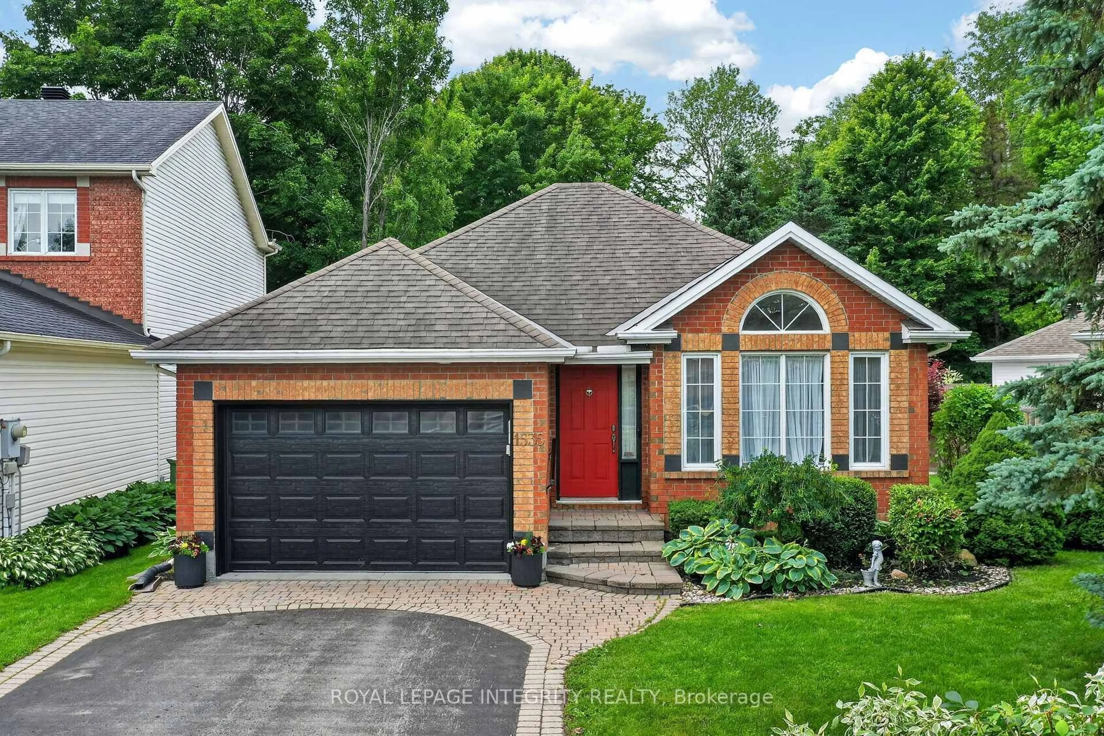 Home with brick exterior material, street for 1535 Bonneville Cres, Orleans Ontario K1C 7M9