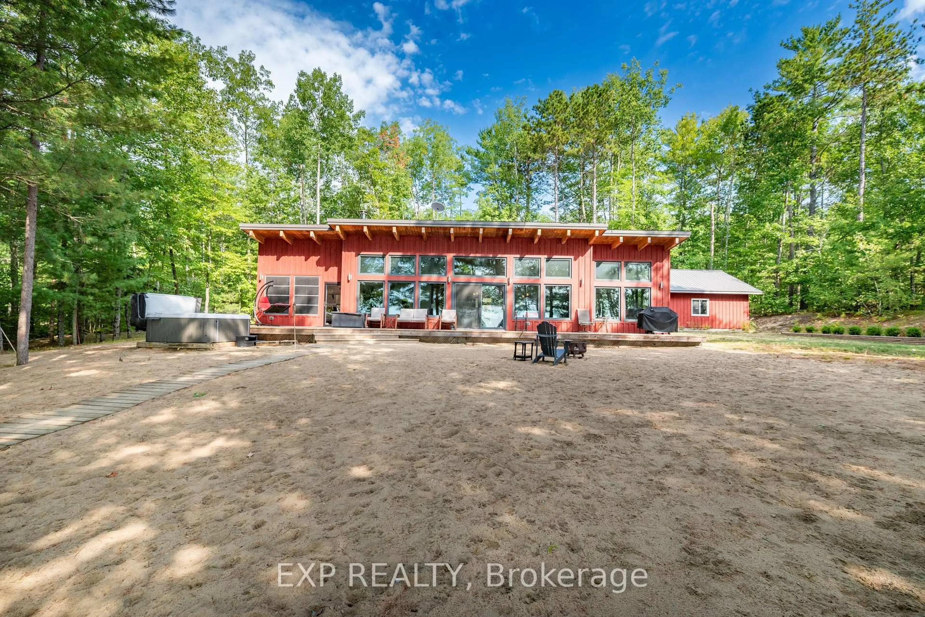 A pic from outside/outdoor area/front of a property/back of a property/a pic from drone, unknown for 332 Lachlan Lane, Westmeath Ontario K0J 2L0
