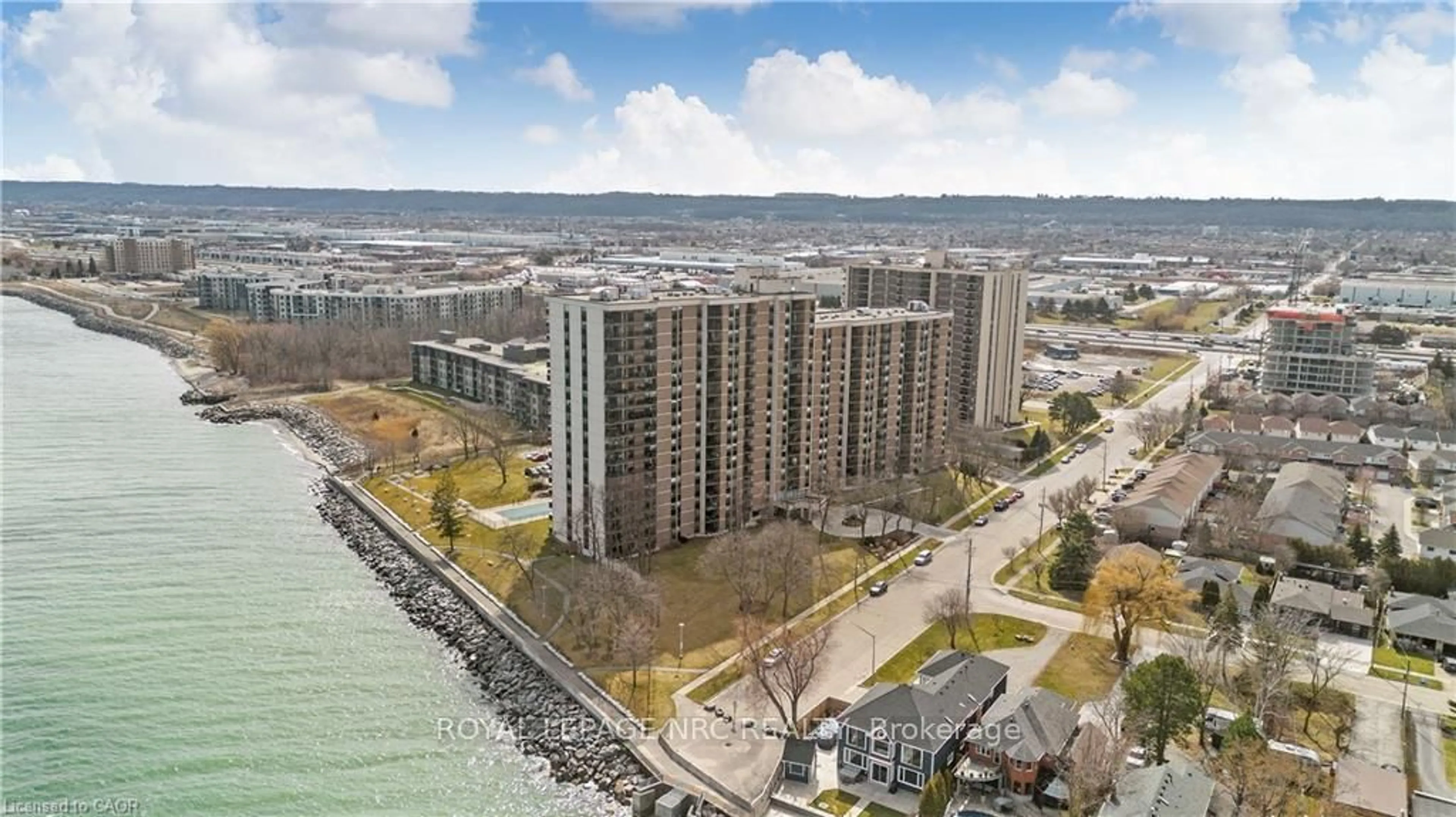A pic from outside/outdoor area/front of a property/back of a property/a pic from drone, water/lake/river/ocean view for 500 GREEN Rd #1414, Hamilton Ontario L8E 3M6