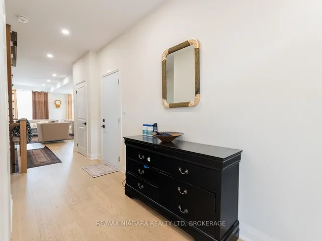 47 Omer Ave, Port Colborne 5