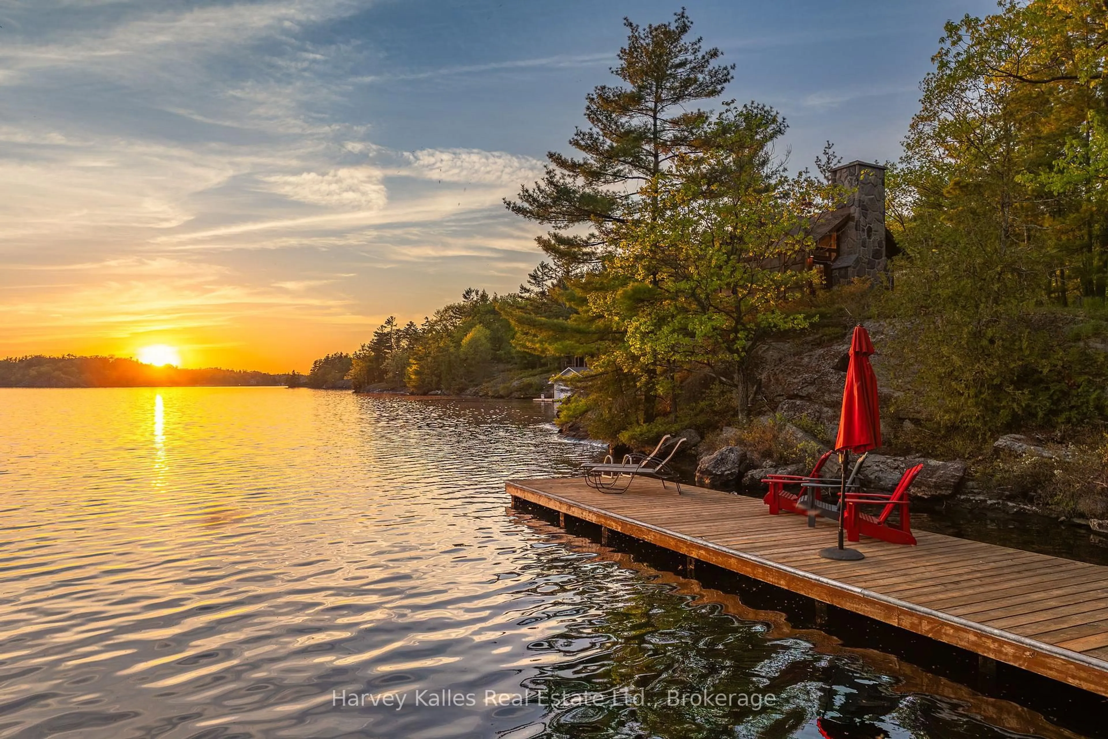 Patio, water/lake/river/ocean view for 1615 Muskoka Rd, Gravenhurst Ontario P1P 1R4