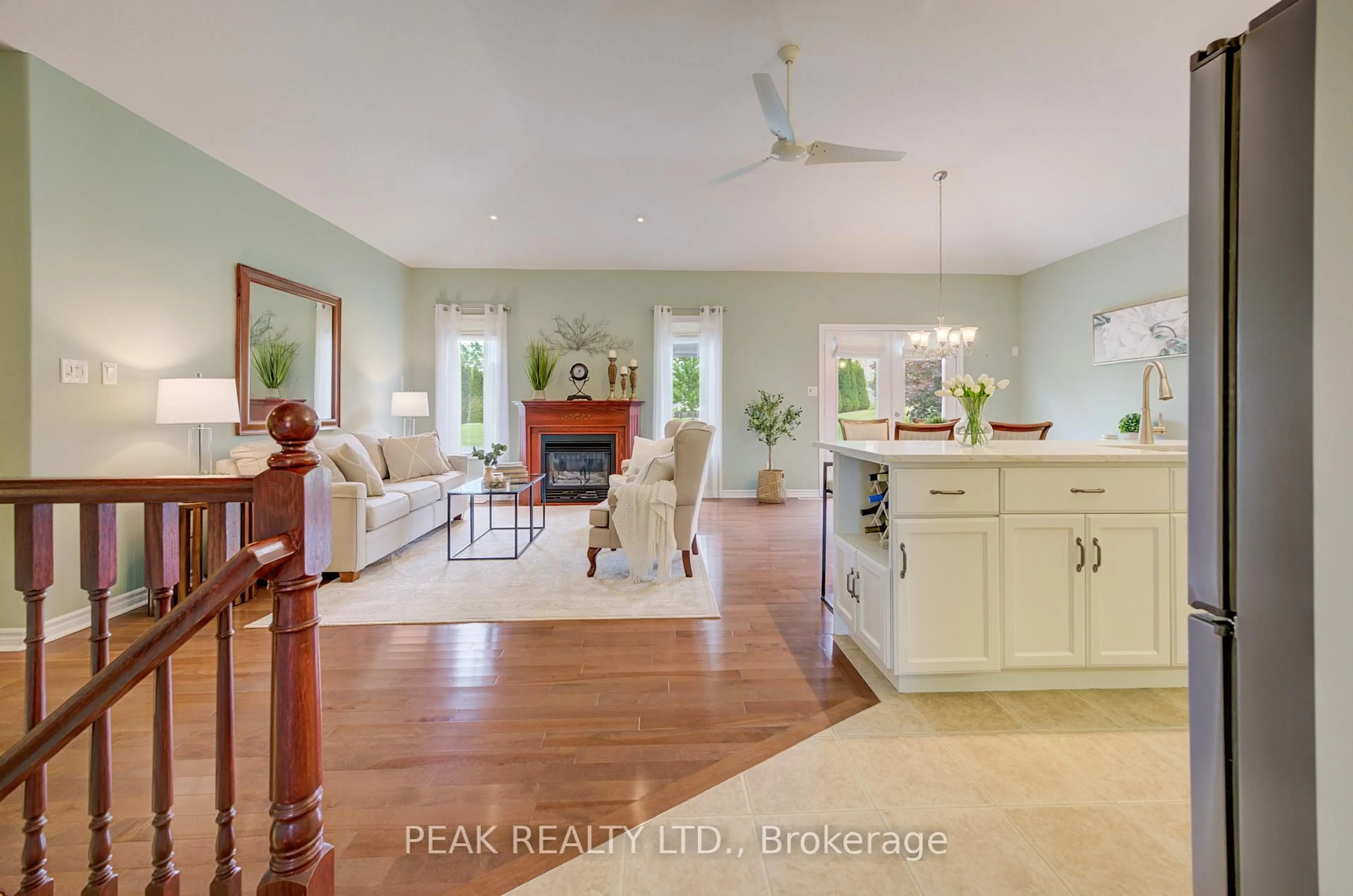 Open concept kitchen, unknown for 148 Devonshire Dr, Wilmot Ontario N3A 4J7