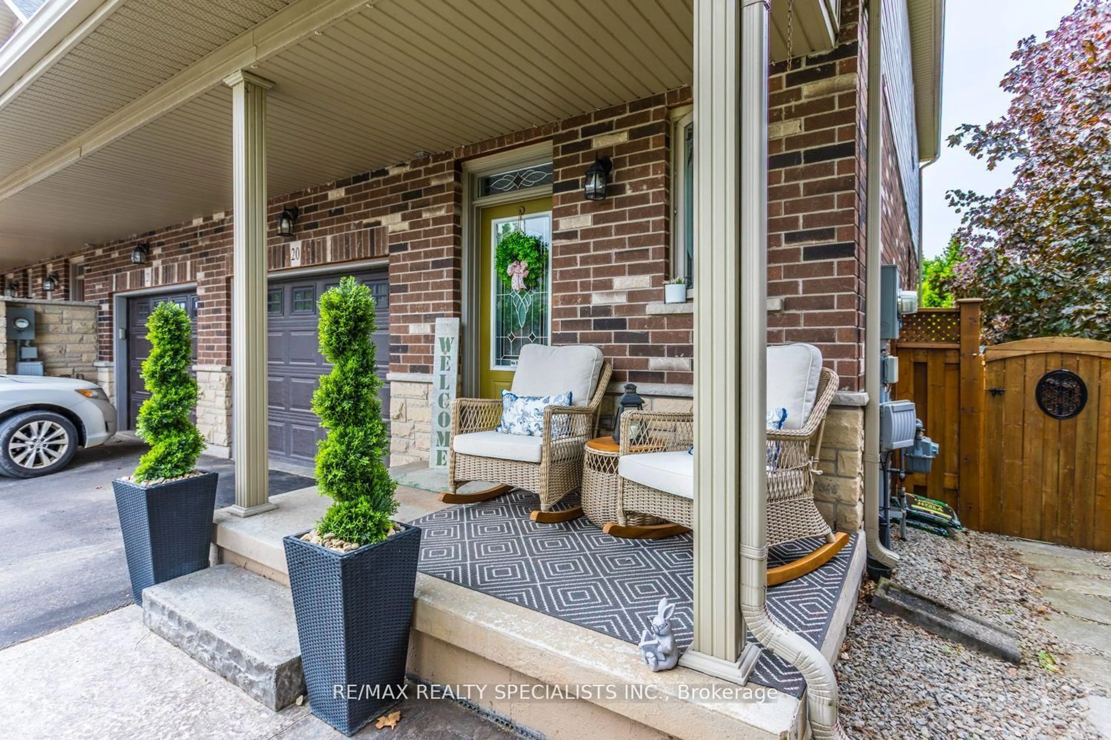 Unknown for 380 Lake St #20, Grimsby Ontario L3M 0E8