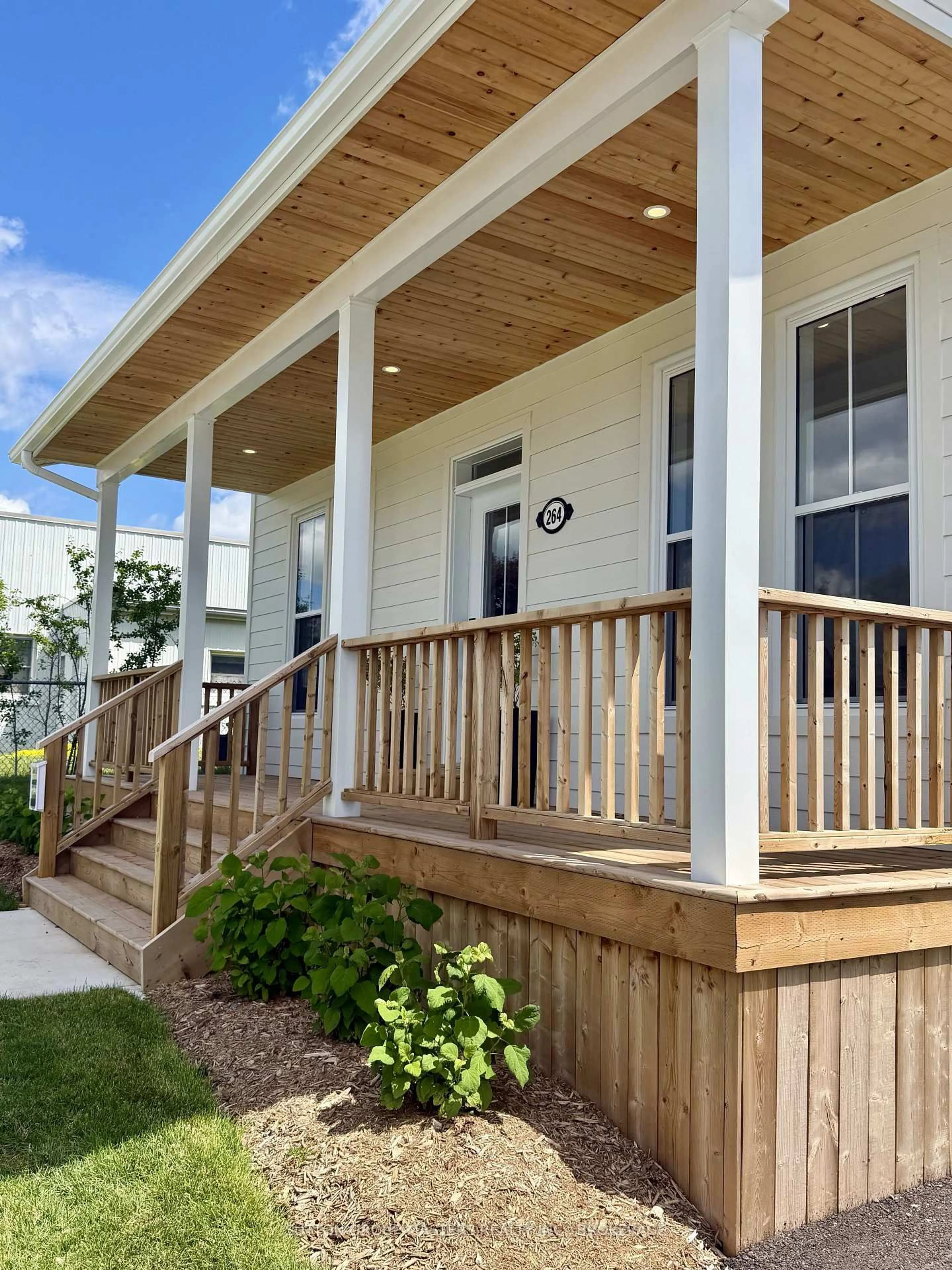 Home with vinyl exterior material, street for 264 Old Kiln Cres, Kingston Ontario K7K 0L7