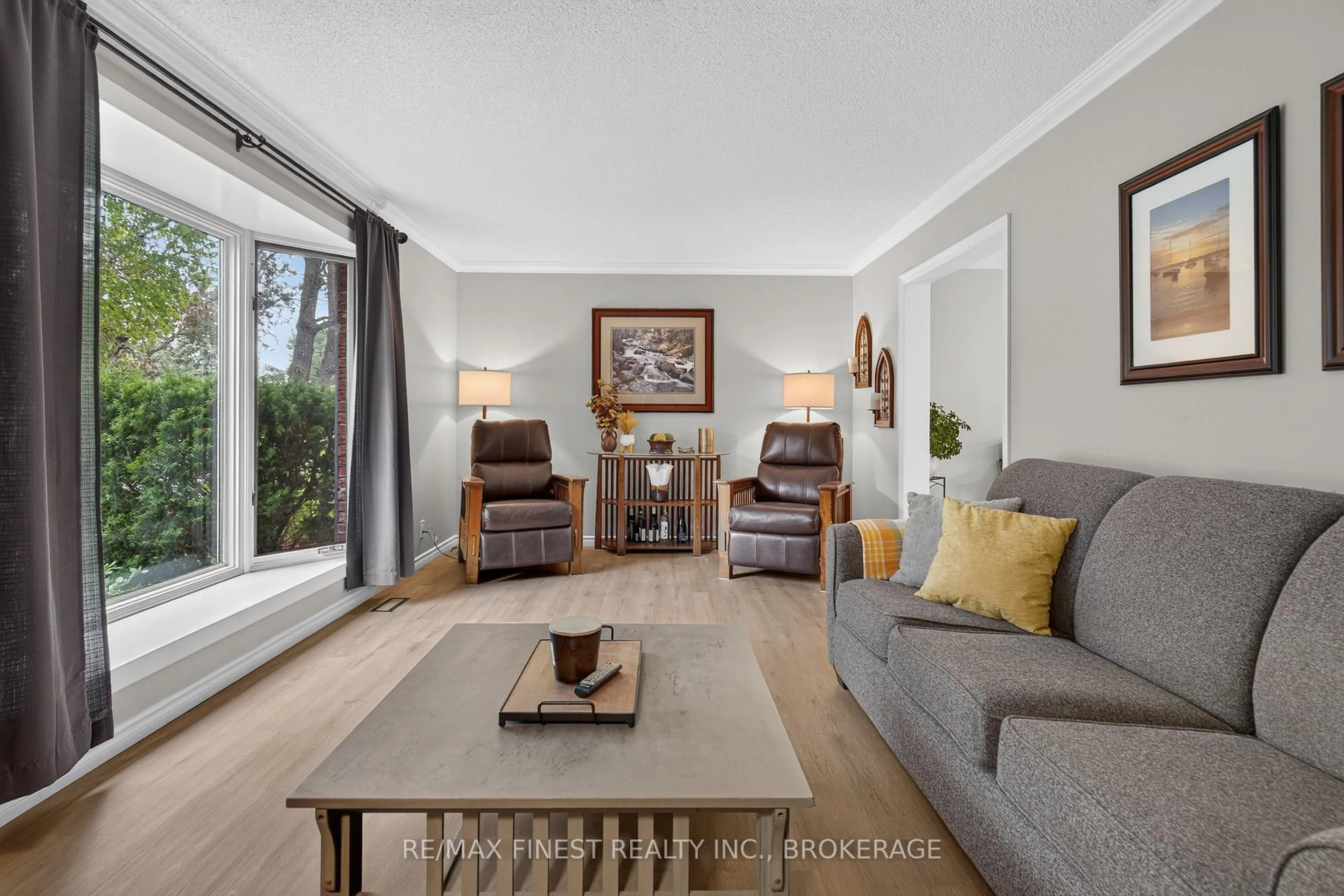 Living room with furniture, unknown for 35 Keller Dr, Belleville Ontario K8P 4B3