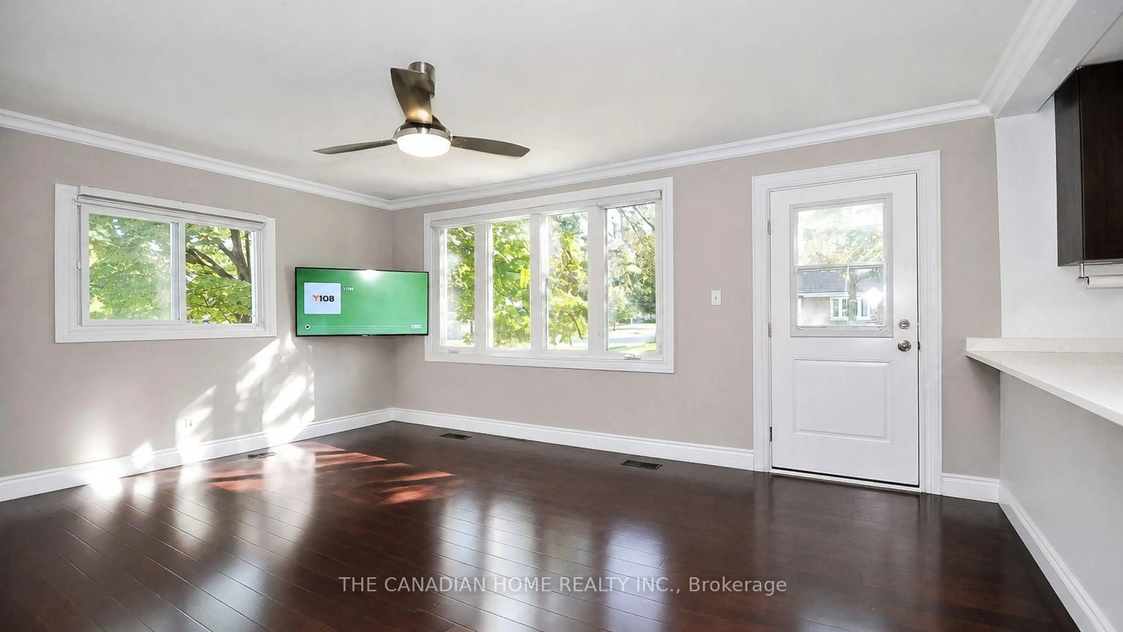 Unknown for 142 Winston Blvd, Cambridge Ontario N3C 1L9