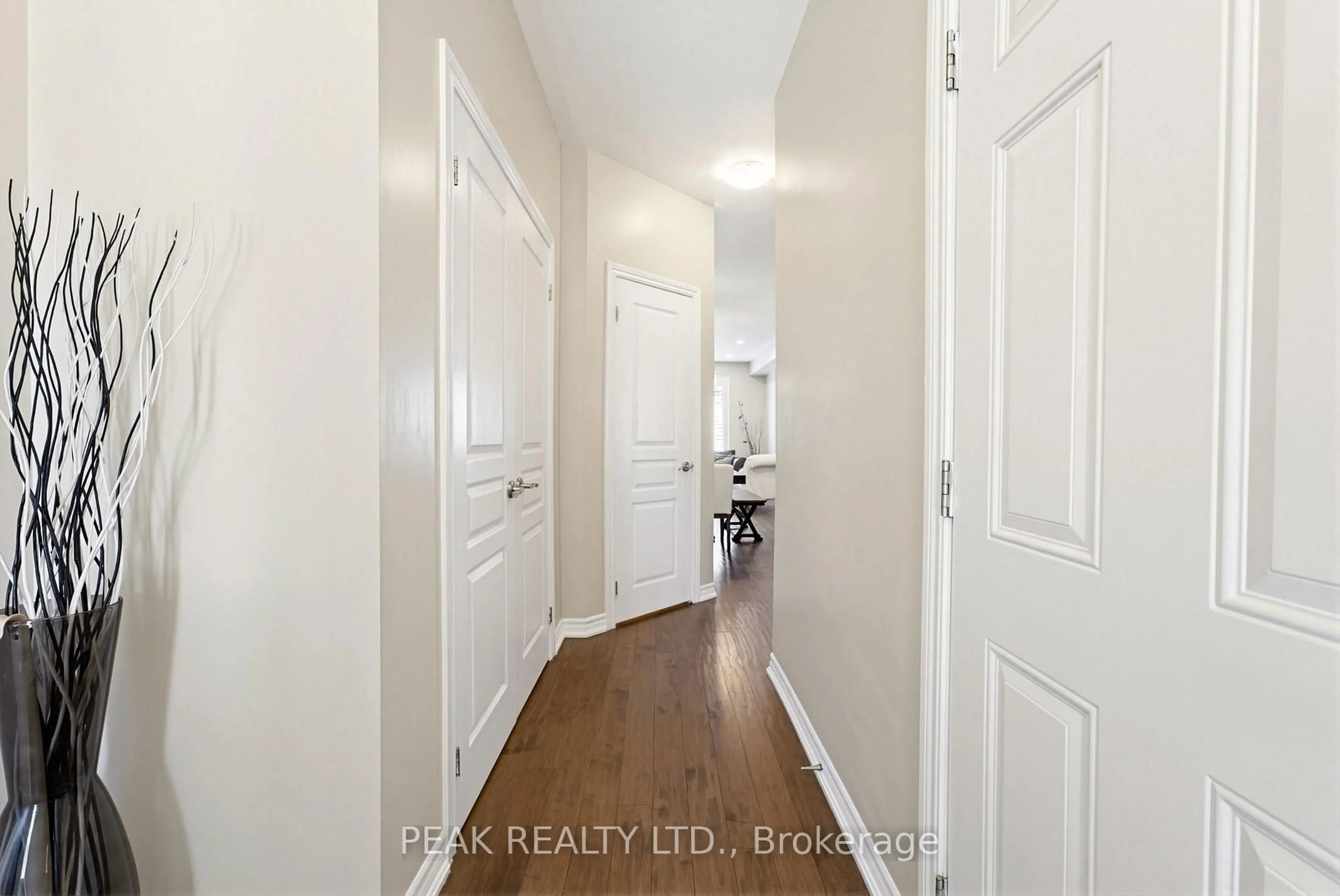 Indoor entryway for 80 Willow St #84, Brant Ontario N3L 2K6