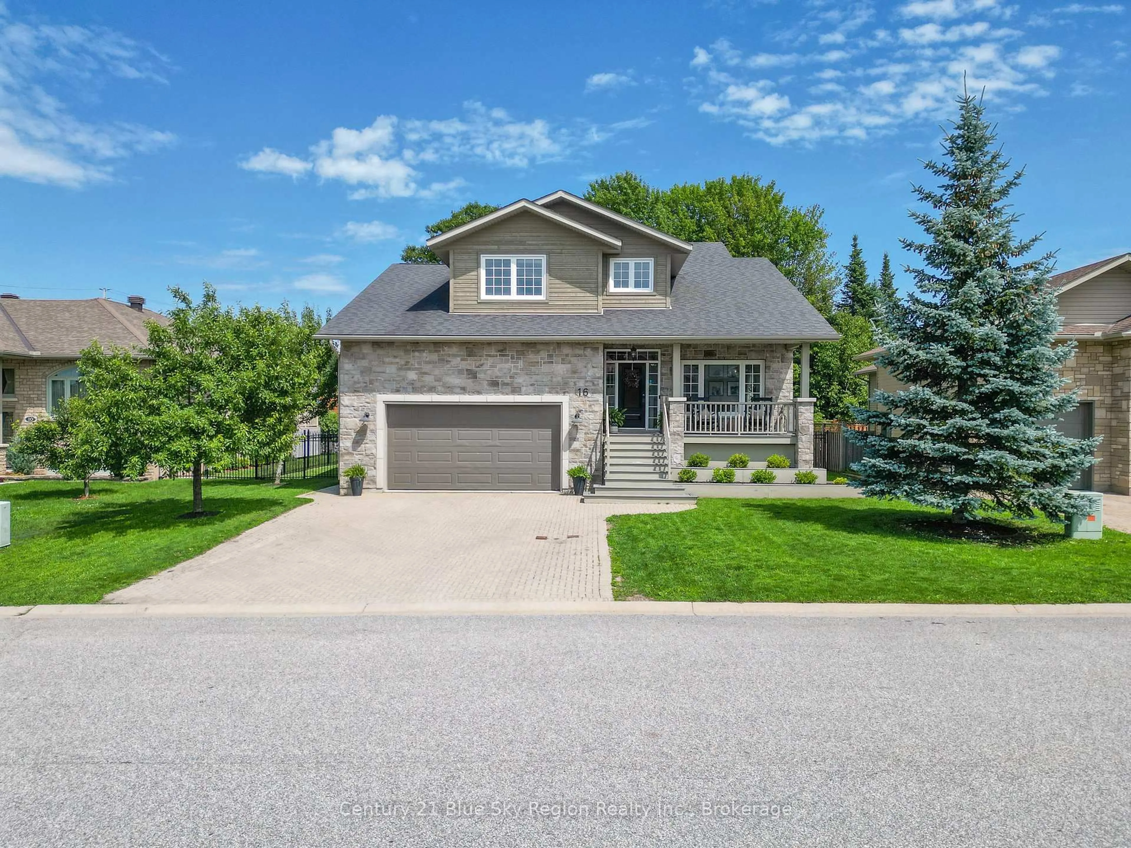 Home with vinyl exterior material, street for 16 Sugarbush St, North Bay Ontario P1C 0A4