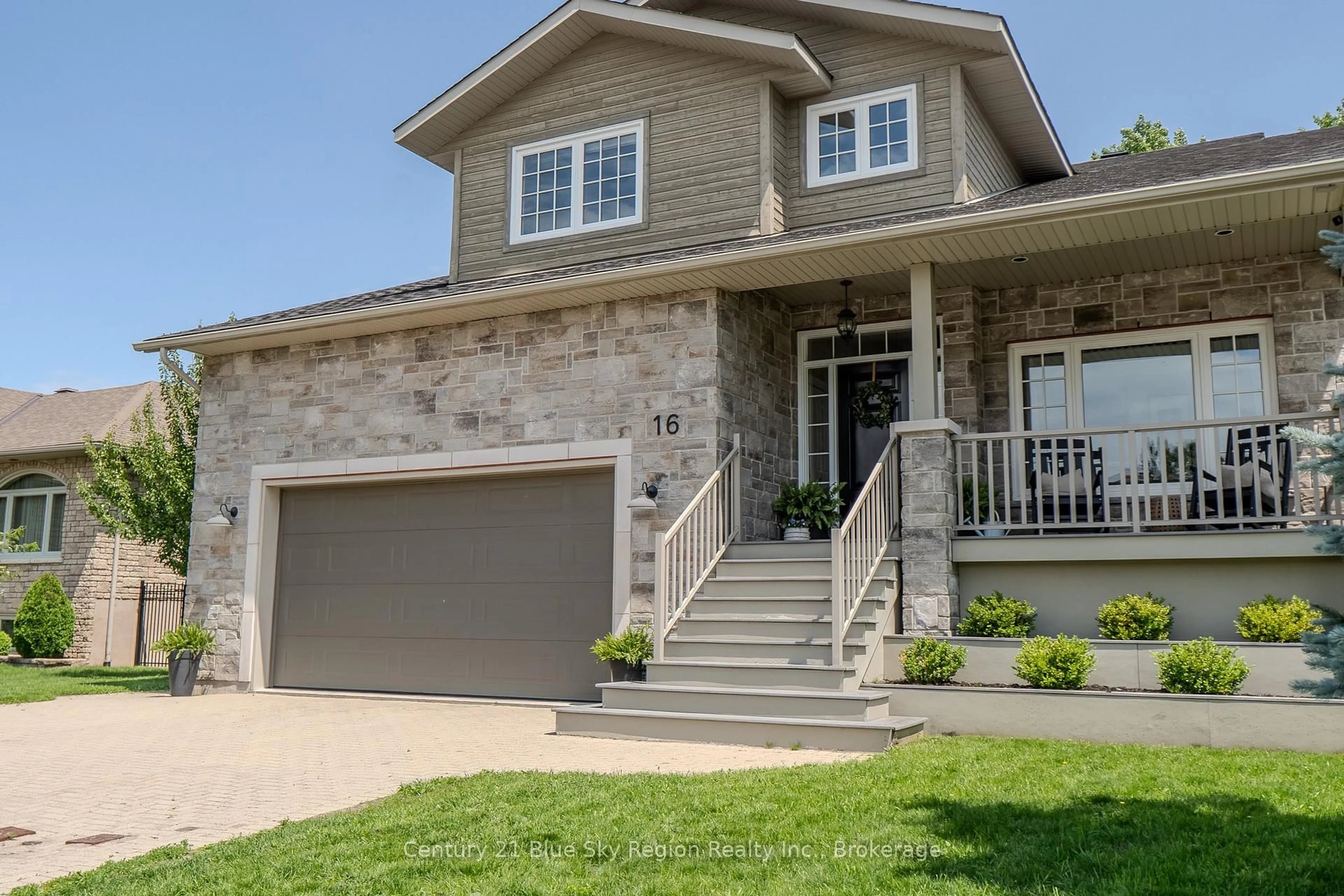 Home with vinyl exterior material, street for 16 Sugarbush St, North Bay Ontario P1C 0A4