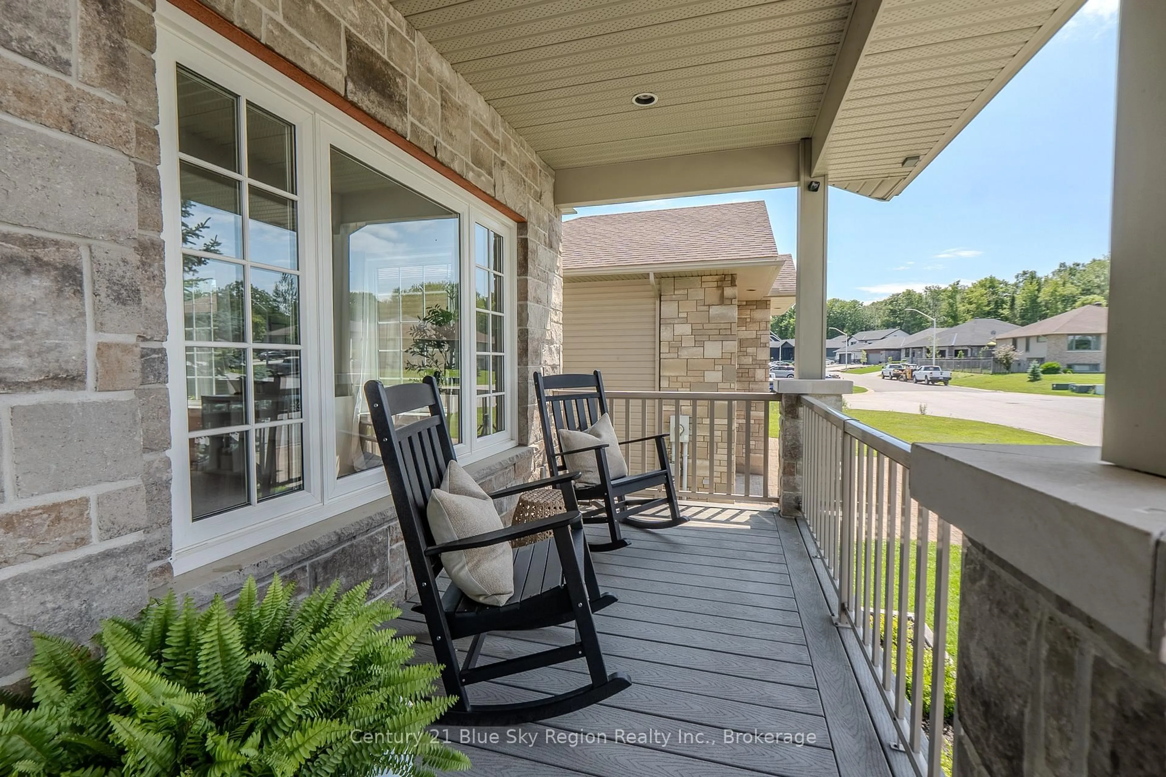 Patio, unknown for 16 Sugarbush St, North Bay Ontario P1C 0A4