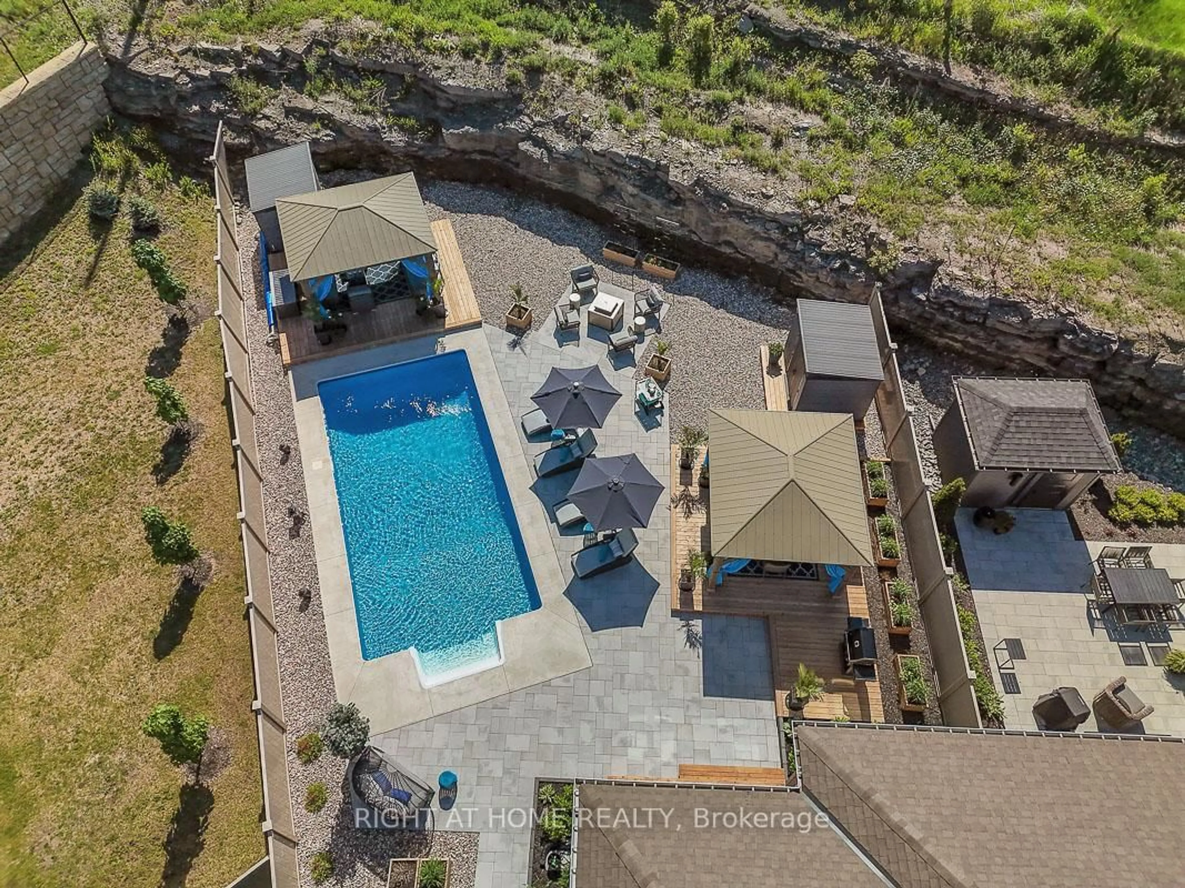 A pic from outside/outdoor area/front of a property/back of a property/a pic from drone, water/lake/river/ocean view for 780 Keinouche Pl, Ottawa Ontario K4A 5K3