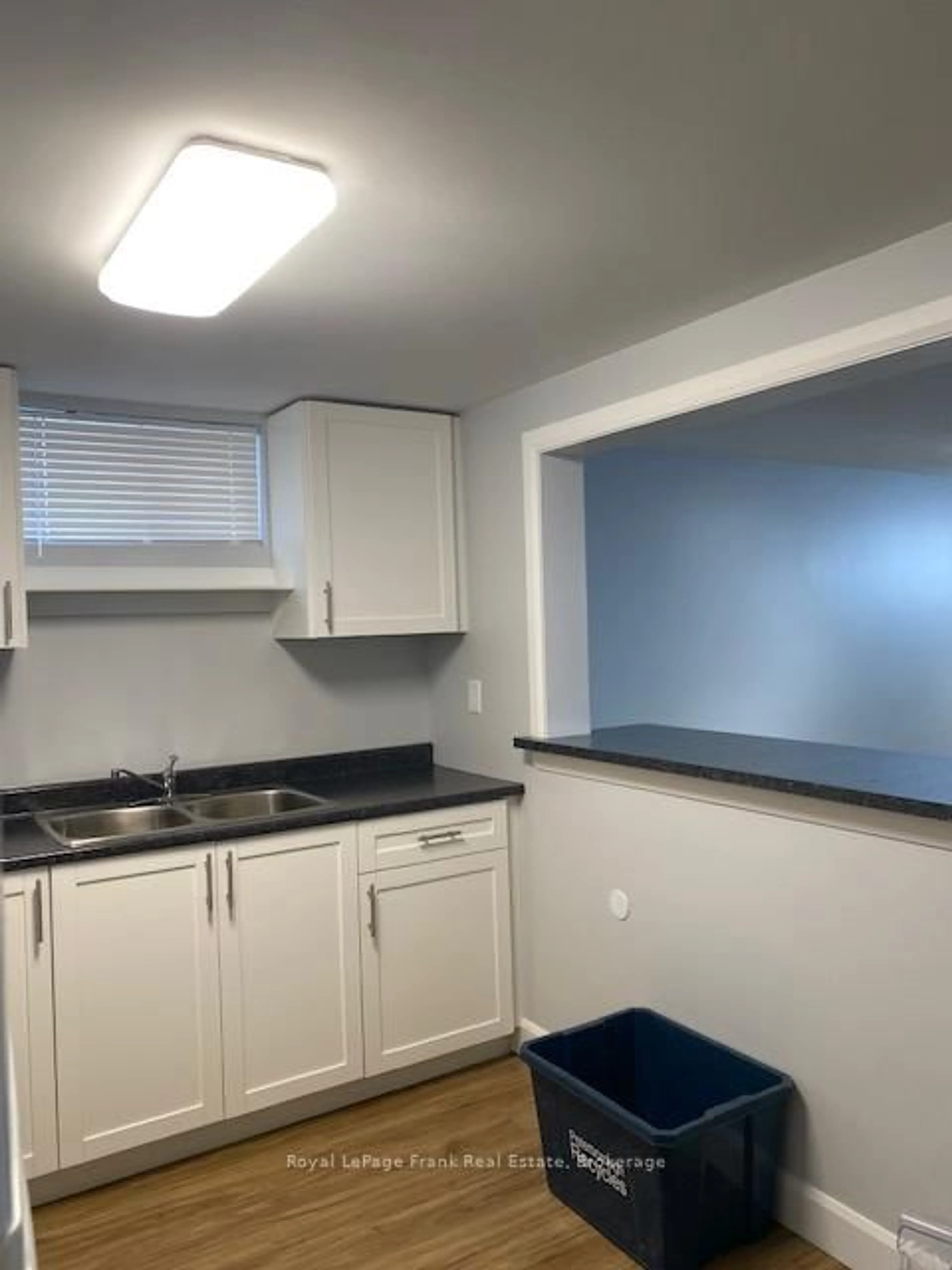 Standard kitchen, unknown for 793 Crawford Dr, Peterborough Ontario K9J 3W9