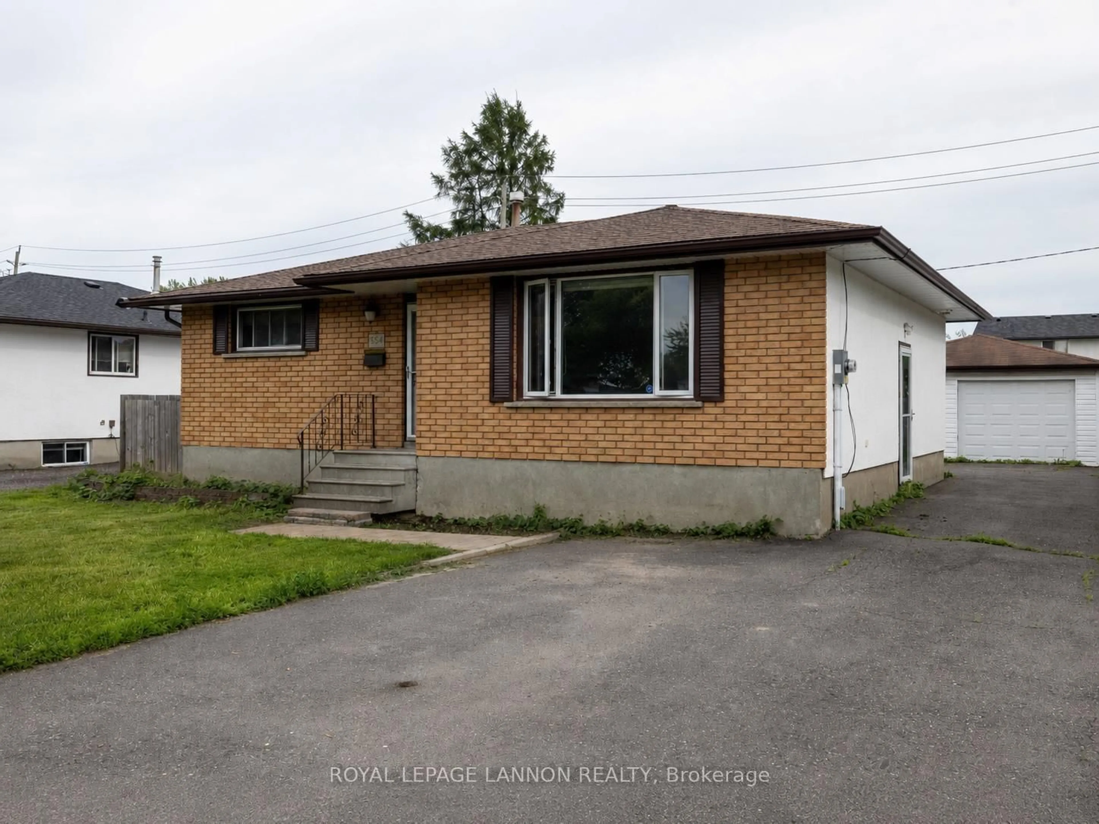 Unknown for 334 Lambton Cres, Thunder Bay Ontario P7C 5L8
