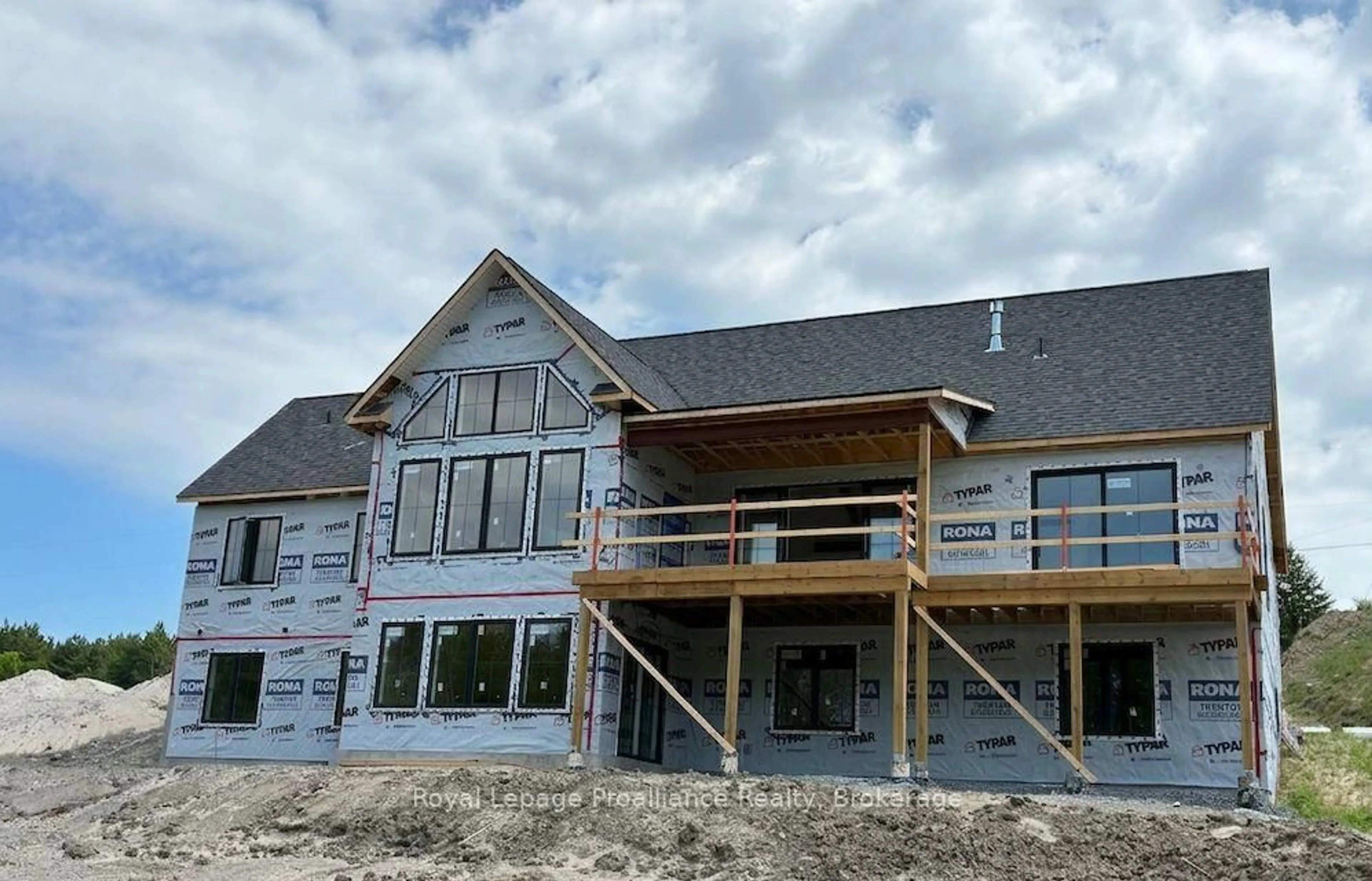 Home with vinyl exterior material, building for 1567 Clearview Rd, Belleville Ontario K0K 2Y0