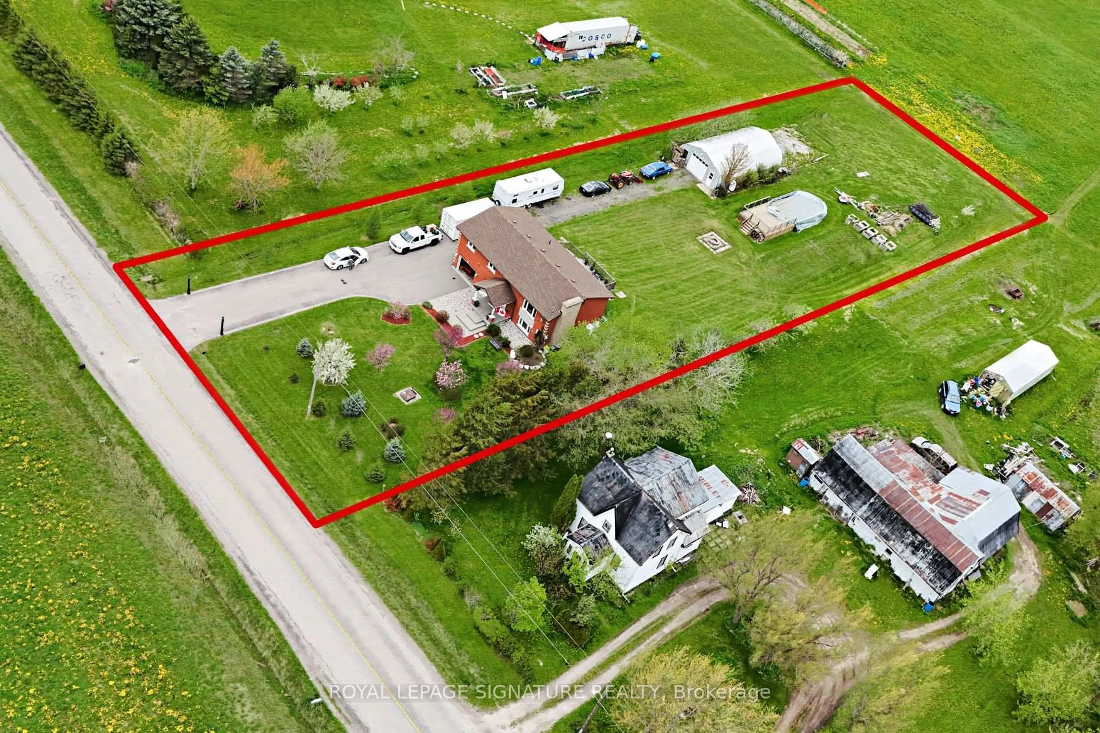 A pic from outside/outdoor area/front of a property/back of a property/a pic from drone, street for 781 Concession Road 2, Haldimand Ontario N0A 1R0
