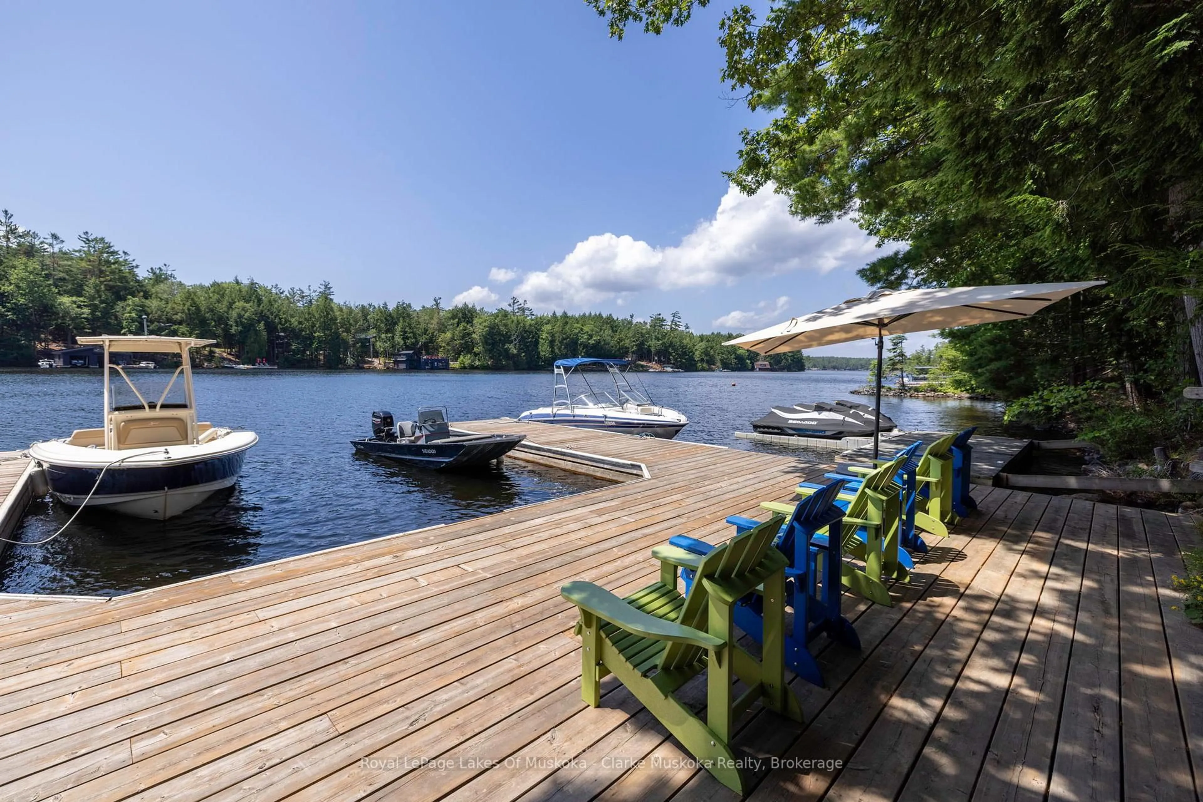 Patio, water/lake/river/ocean view for 41 MILLER ISLAND, Gravenhurst Ontario P1P 1R2