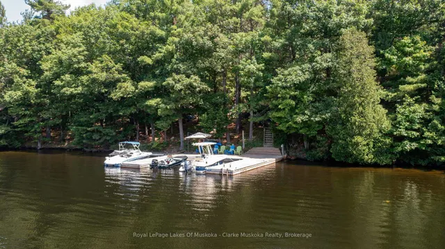 41 MILLER ISLAND, Gravenhurst 3