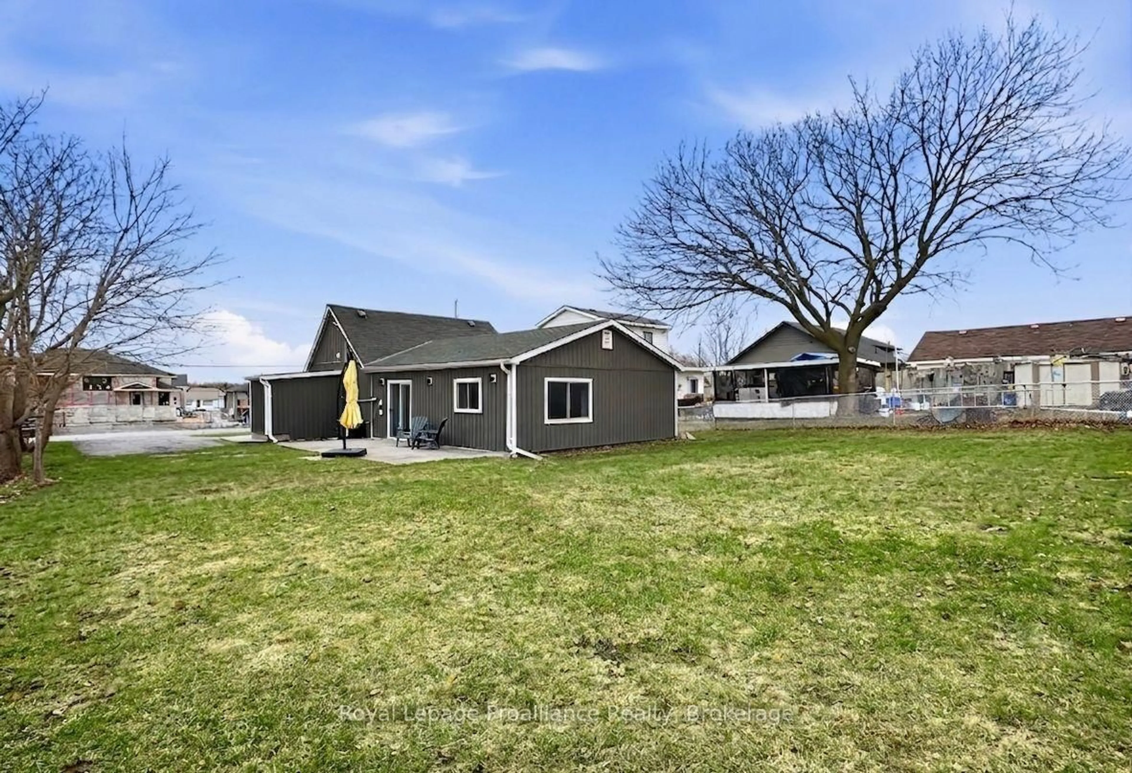 A pic from outside/outdoor area/front of a property/back of a property/a pic from drone, street for 91 Lywood St, Belleville Ontario K8N 0N6