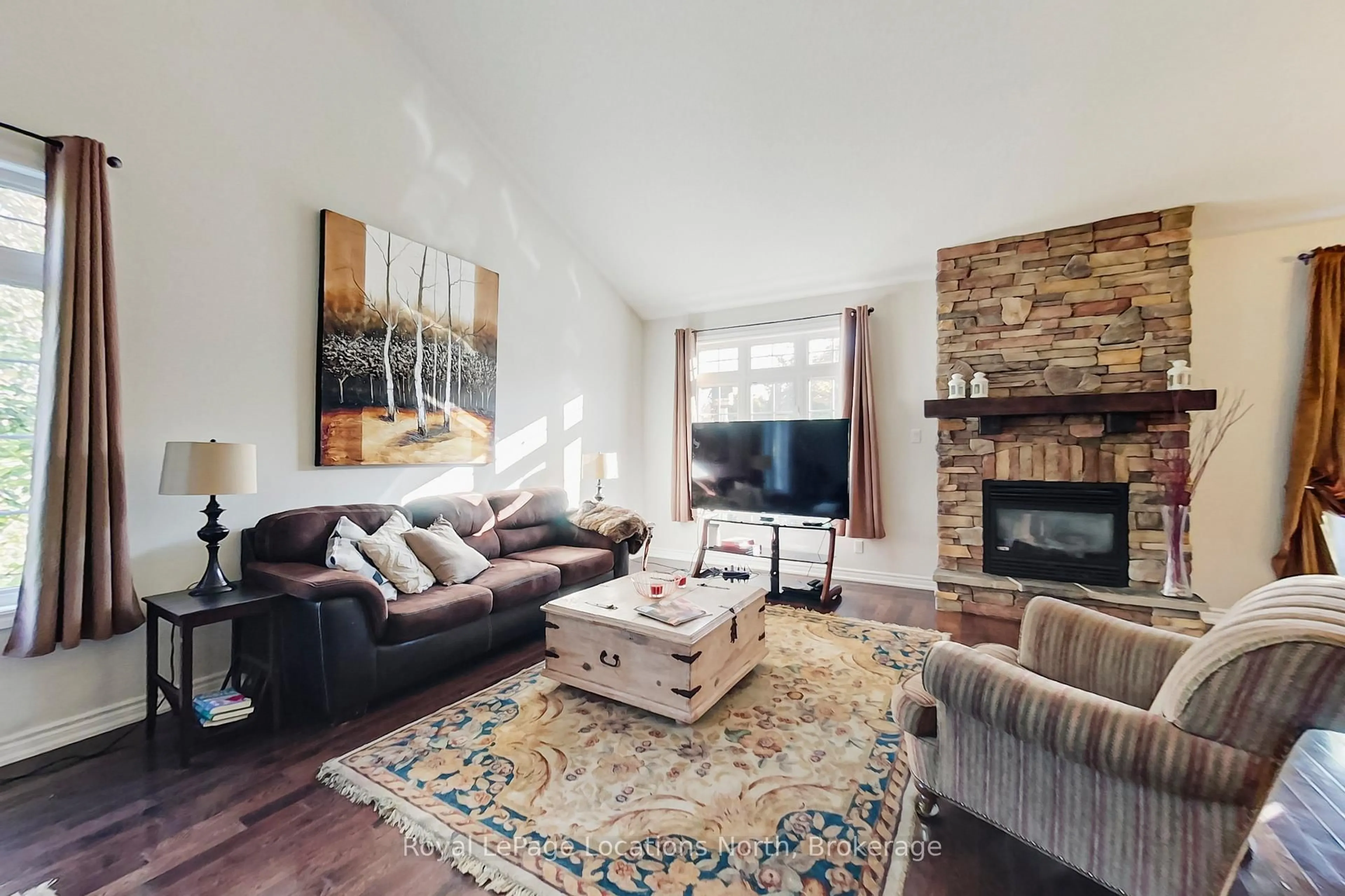 Living room with furniture, unknown for 689616 Monterra Rd #27, Blue Mountains Ontario L9Y 0W3