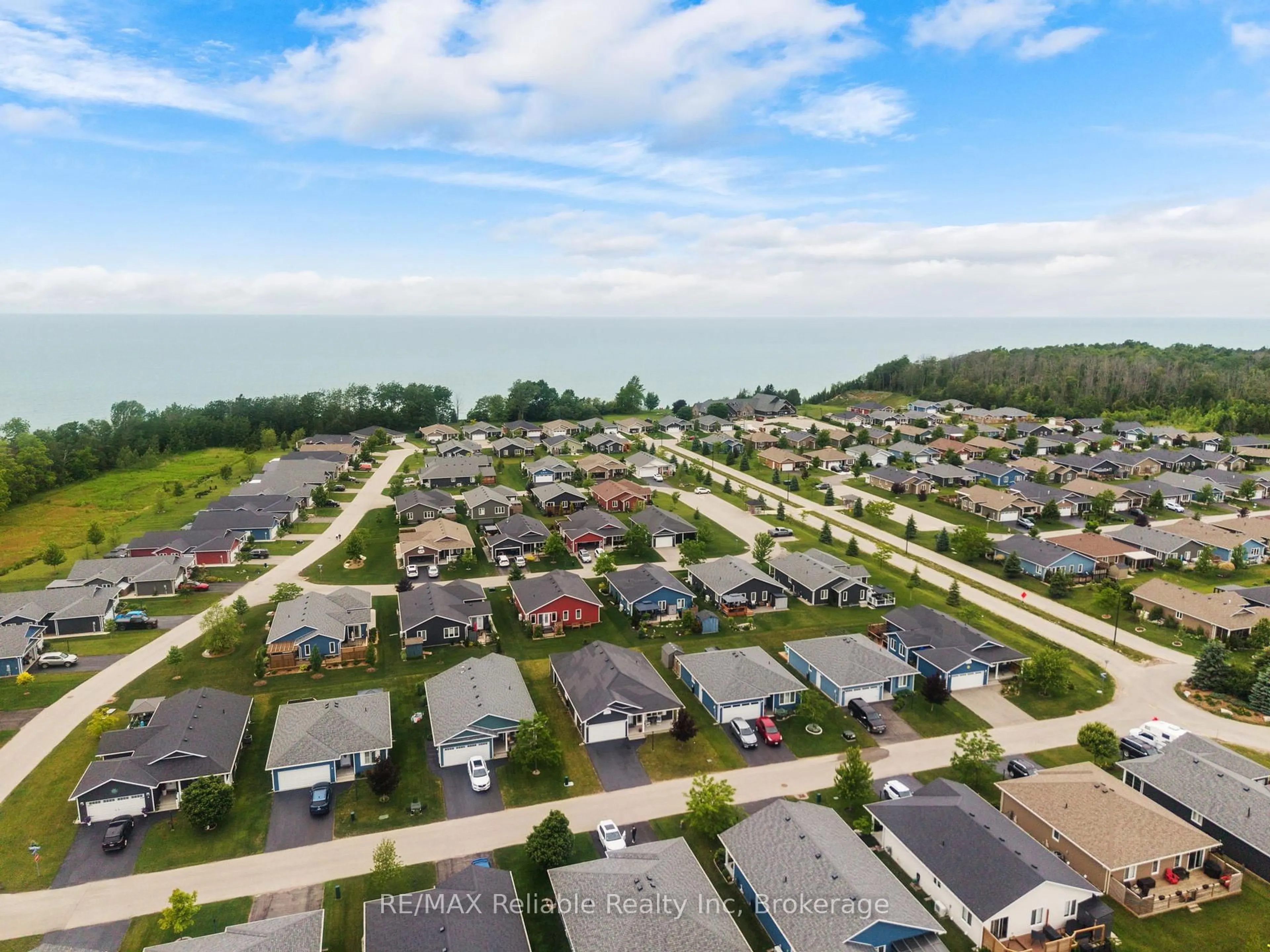 A pic from outside/outdoor area/front of a property/back of a property/a pic from drone, unknown for 7 Windward Way, Ashfield-Colborne-Wawanosh Ontario N7A 0B8
