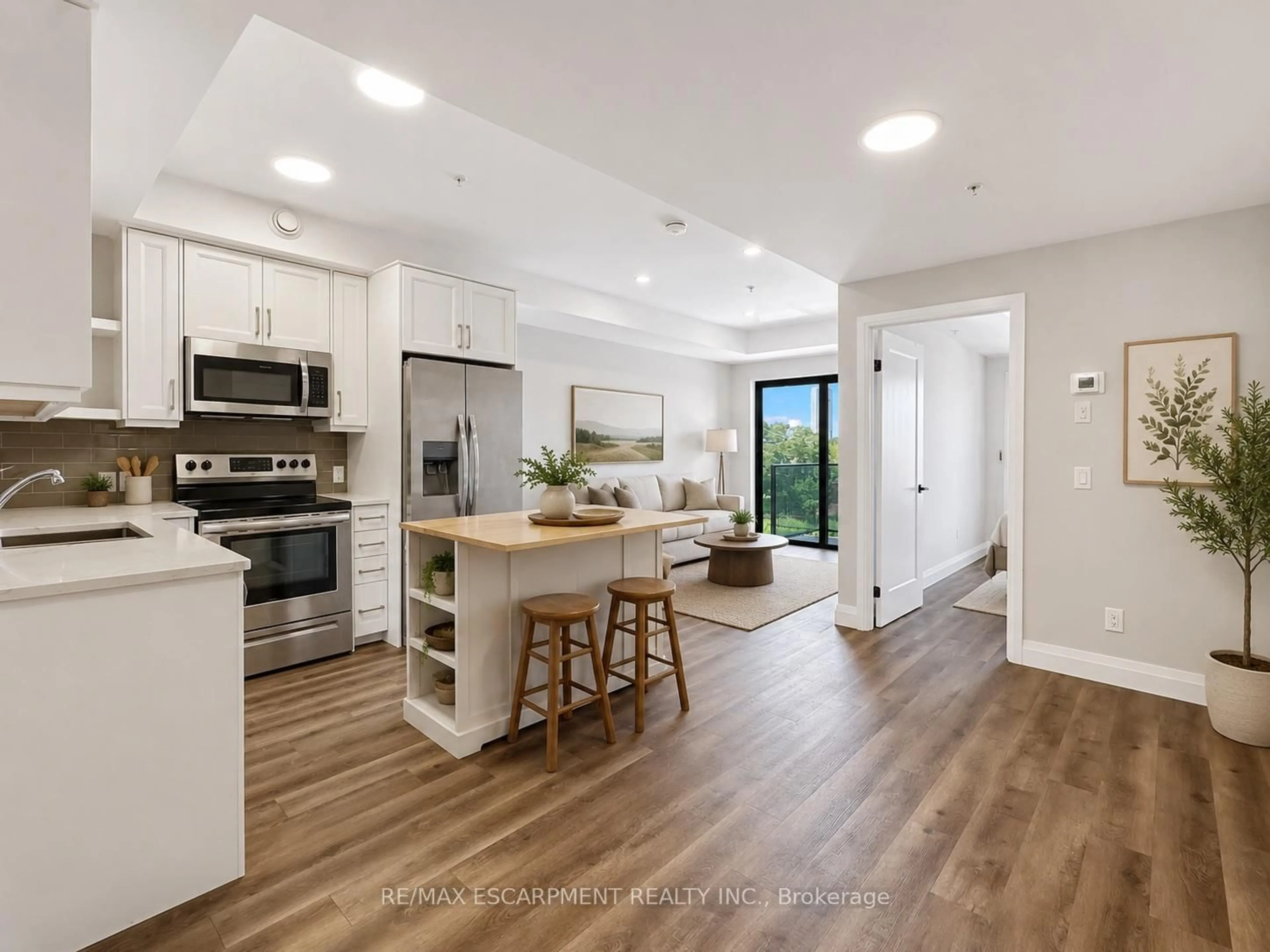 Open concept kitchen, unknown for 64 MAIN St #310, Haldimand Ontario N0A 1H0