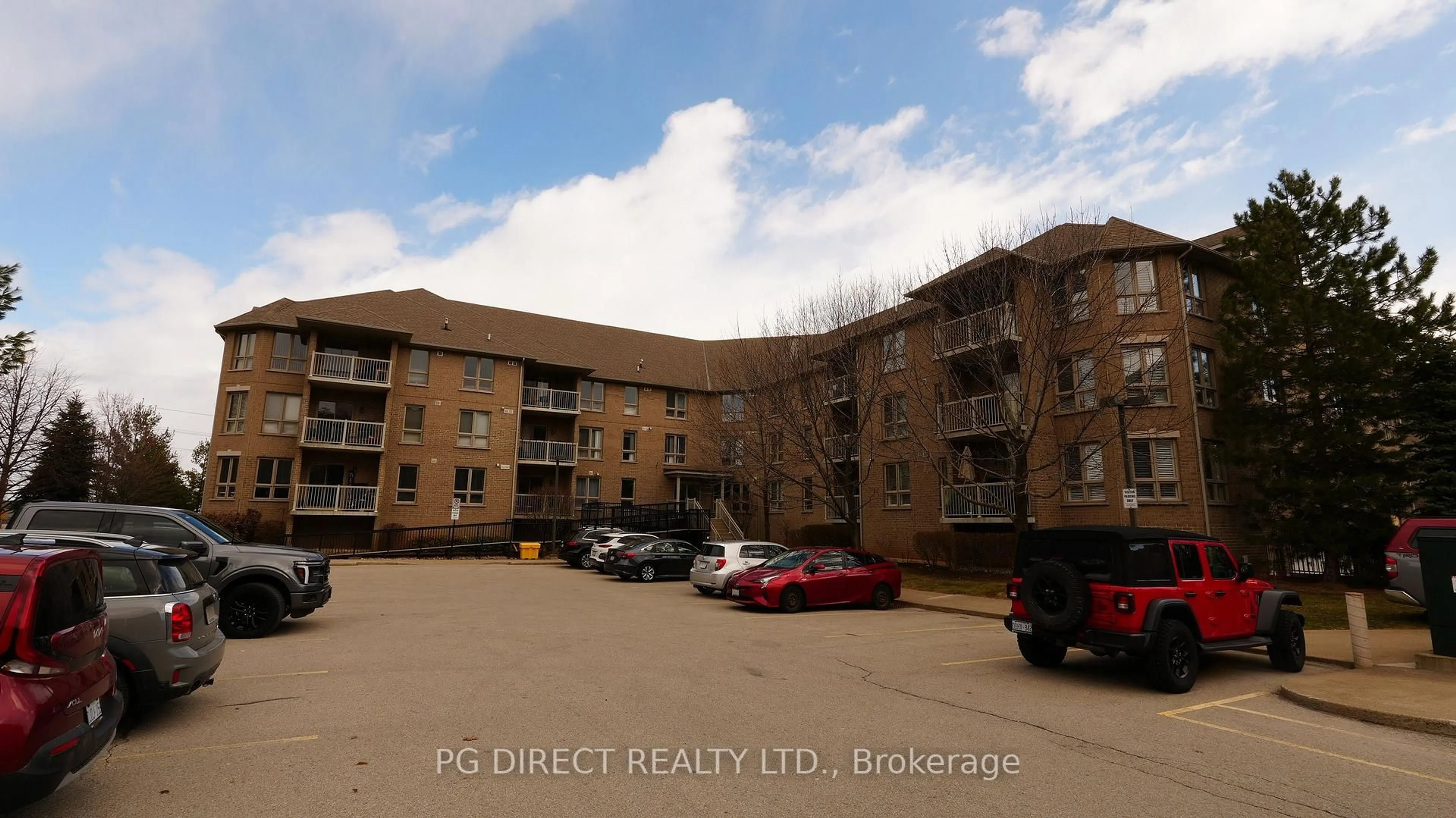 Blurry image for 56 Kerman Ave #105, Grimsby Ontario L3M 0A1