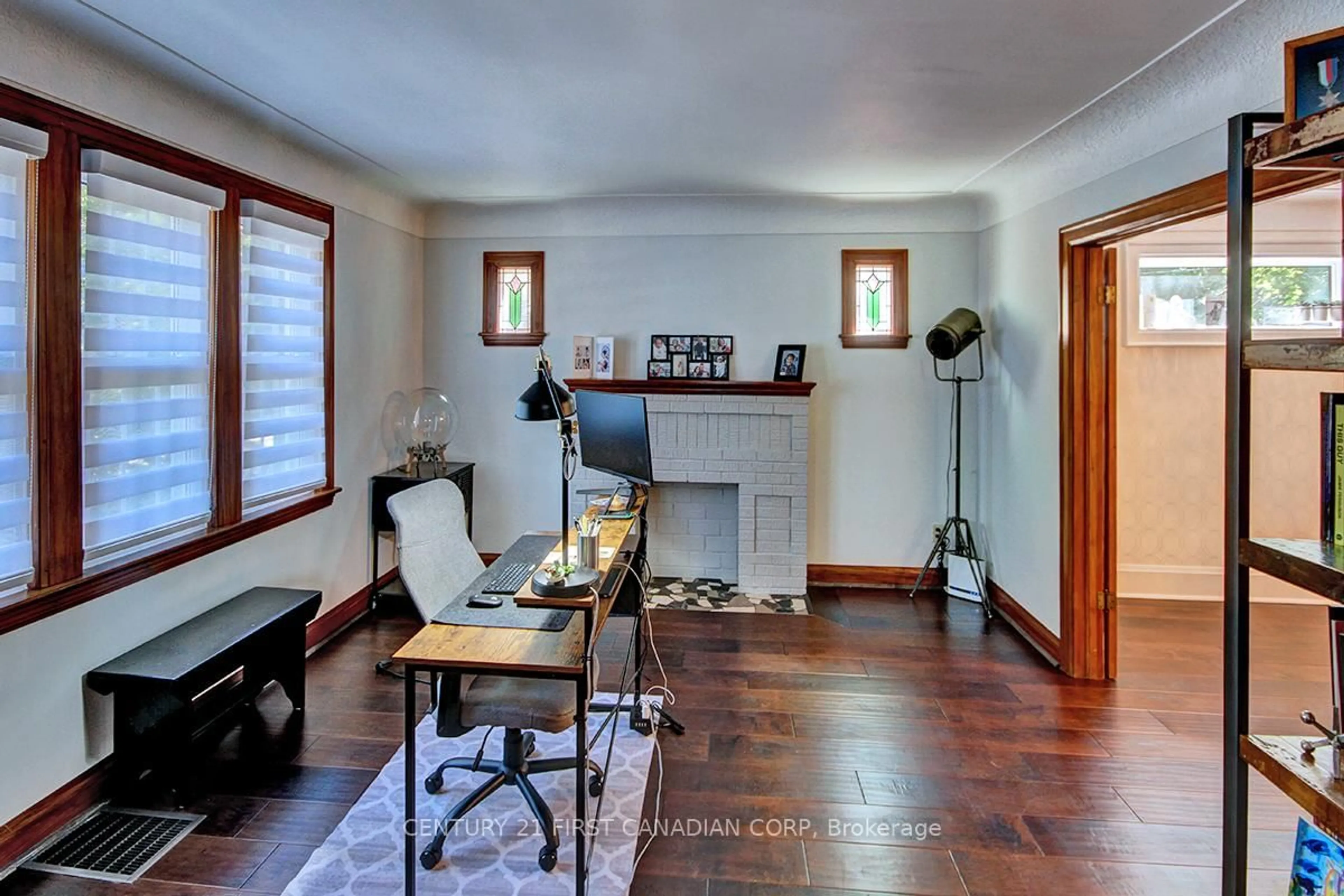 A pic of a room for 4 JERSEYVILLE Rd, Hamilton Ontario L9G 1K1