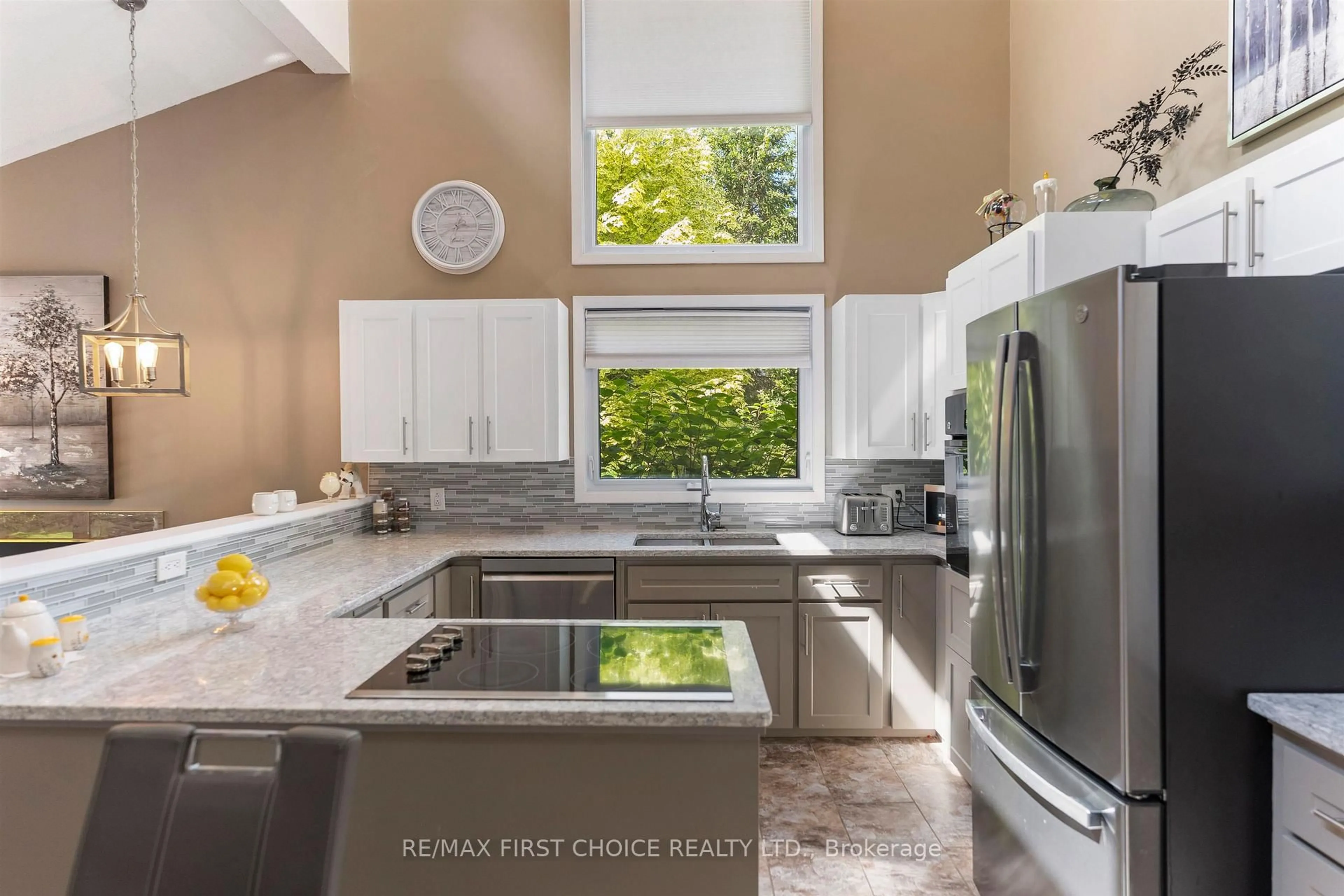 Contemporary kitchen, ceramic/tile floor for 2100 Whitegates Dr, Thunder Bay Ontario P7K 1G2