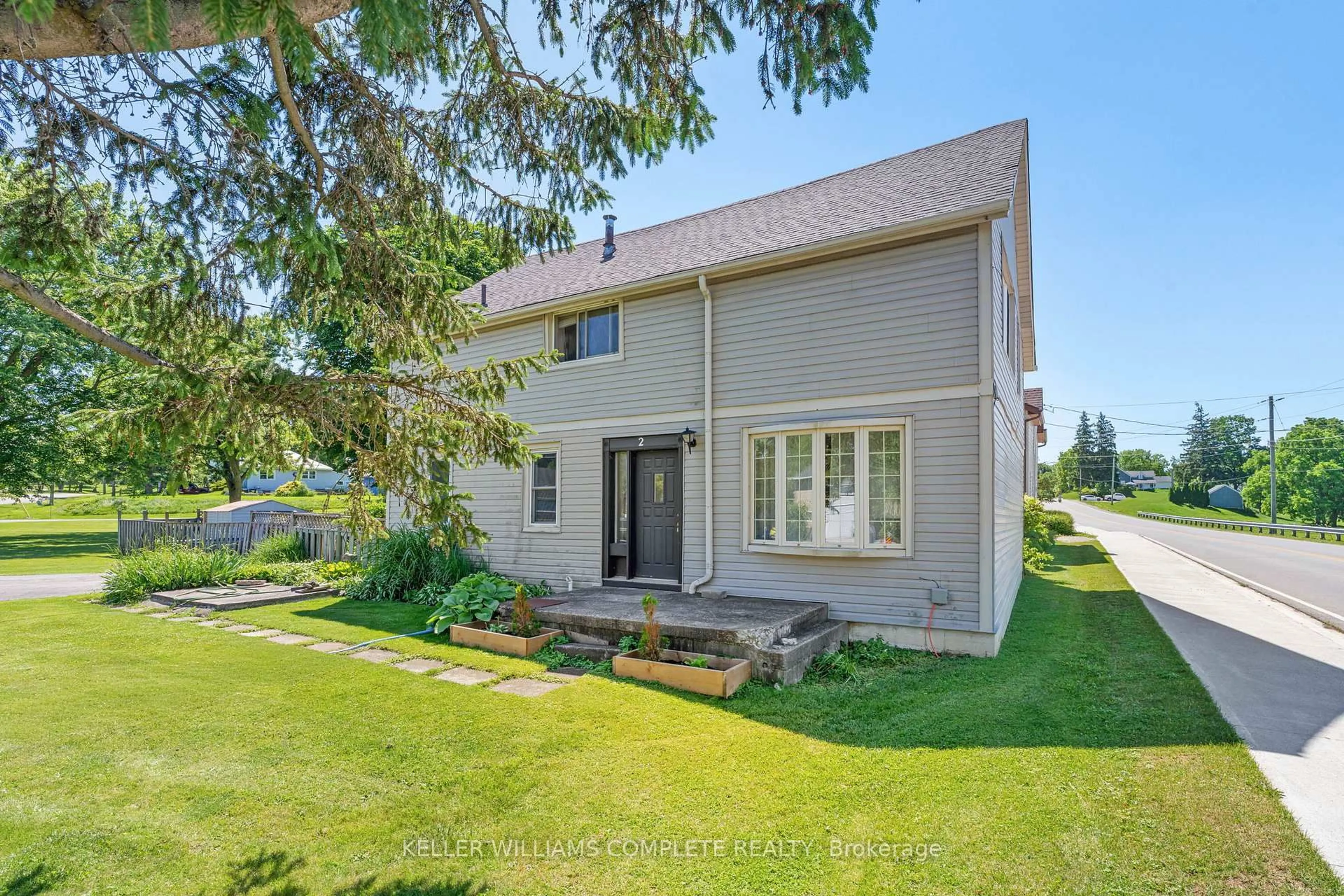 A pic from outside/outdoor area/front of a property/back of a property/a pic from drone, street for 2 MILL St, Haldimand Ontario N0A 1R0