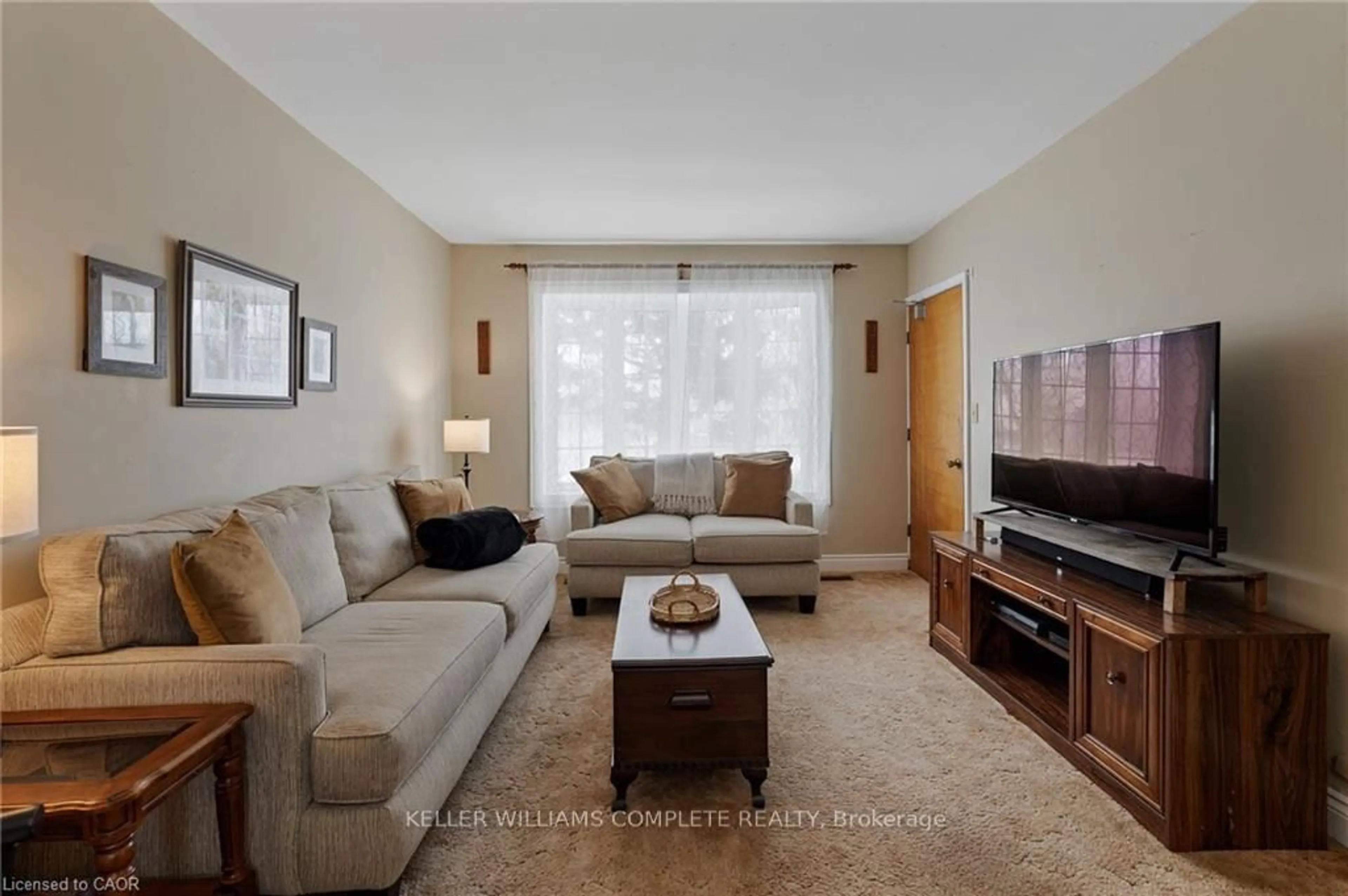 Living room with furniture, unknown for 2 MILL St, Haldimand Ontario N0A 1R0