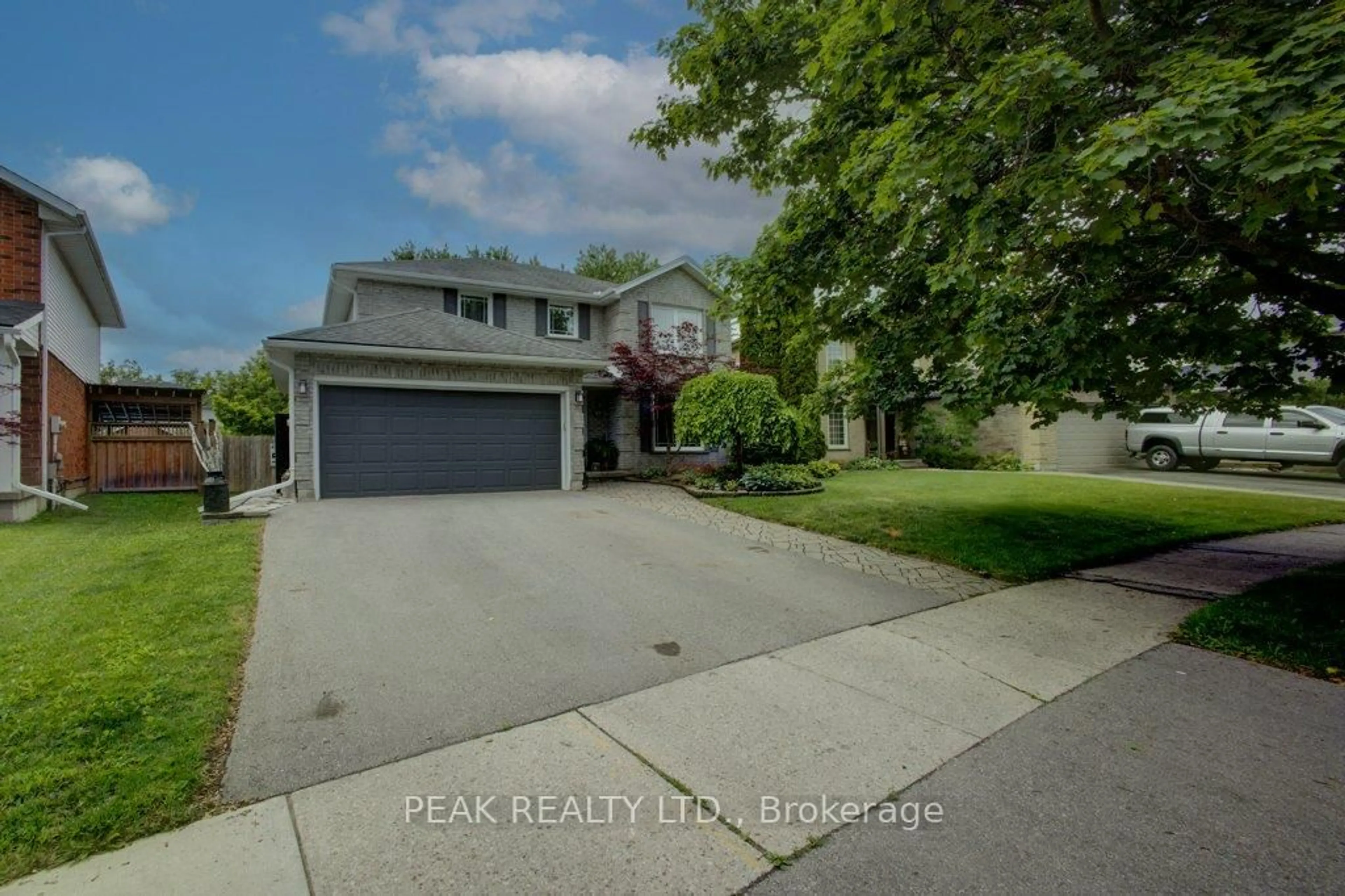 A pic from outside/outdoor area/front of a property/back of a property/a pic from drone, street for 57 Robertson Cres, Kitchener Ontario N2R 1E2