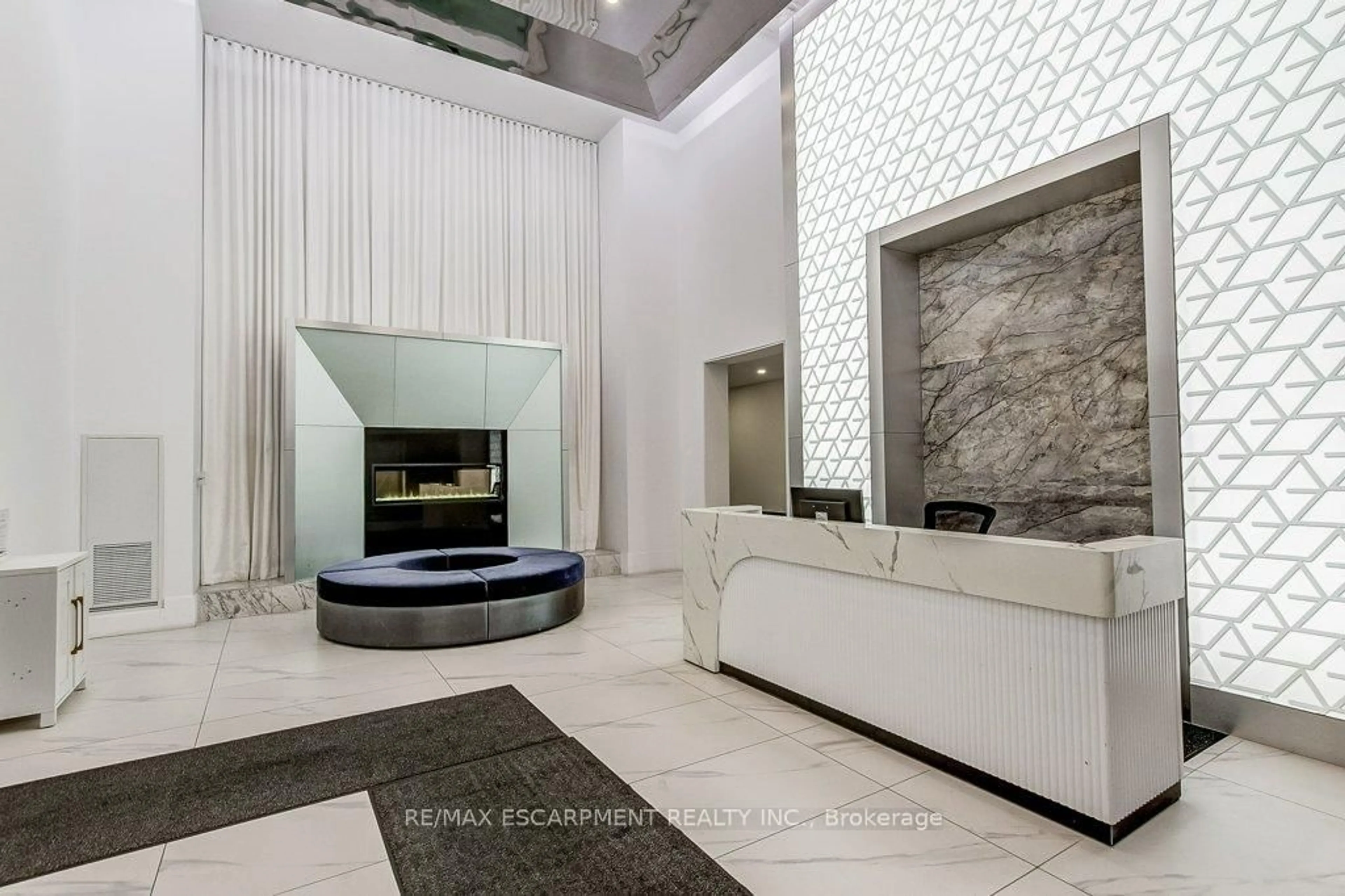 Lobby for 16 Concord Pl #201, Grimsby Ontario L3M 0J1