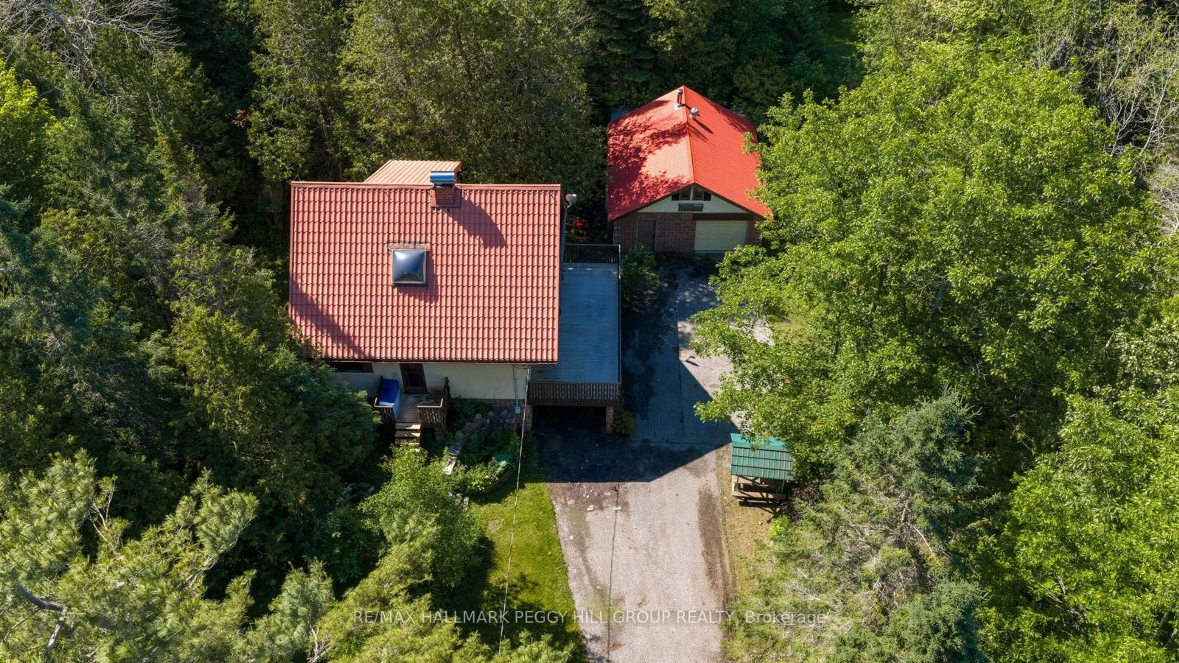 A pic from outside/outdoor area/front of a property/back of a property/a pic from drone, unknown for 157 Baxter Loop Rd, Georgian Bay Ontario L0K 1S0
