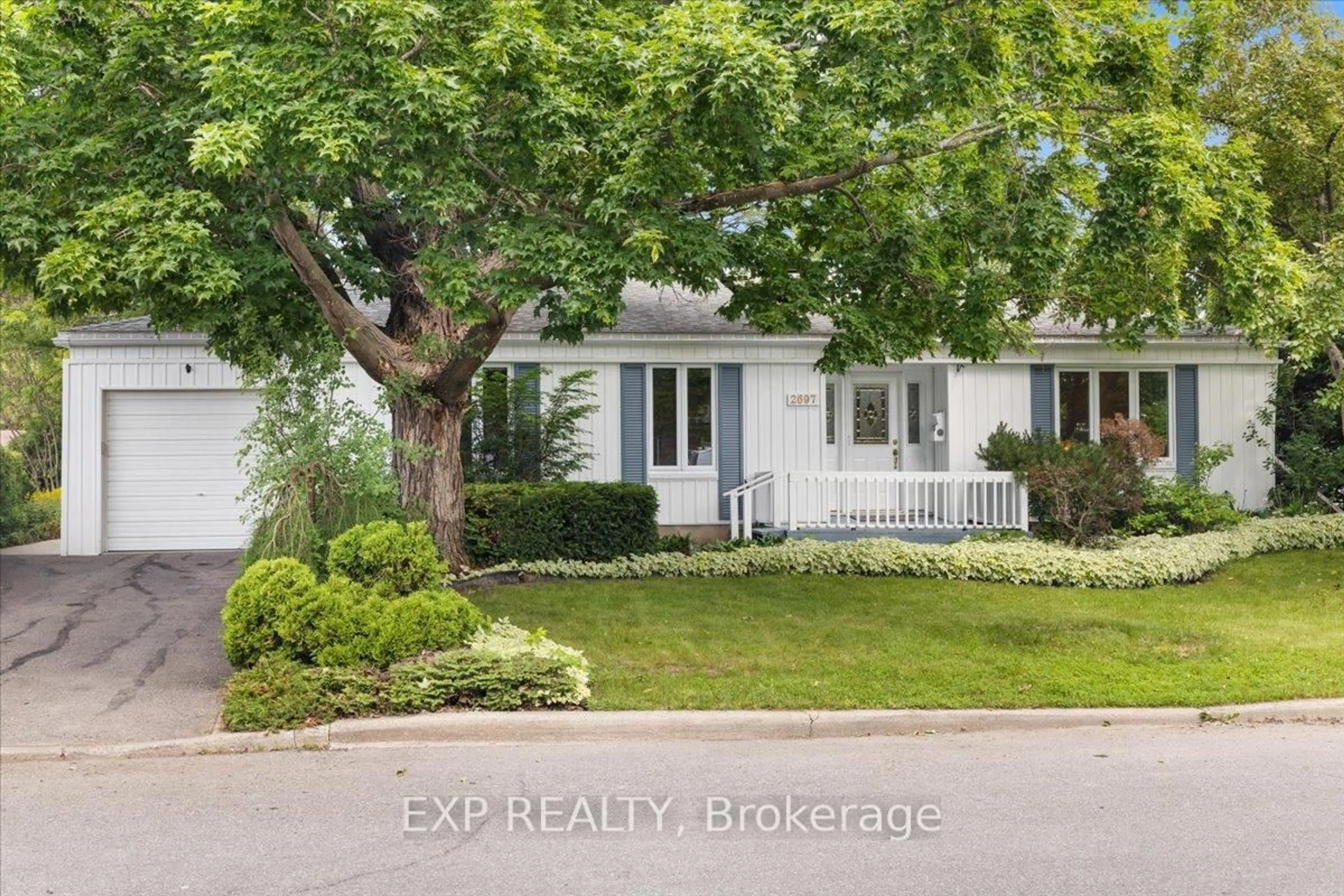 Unknown for 2697 Ulster Cres, Ottawa Ontario K1V 8J5