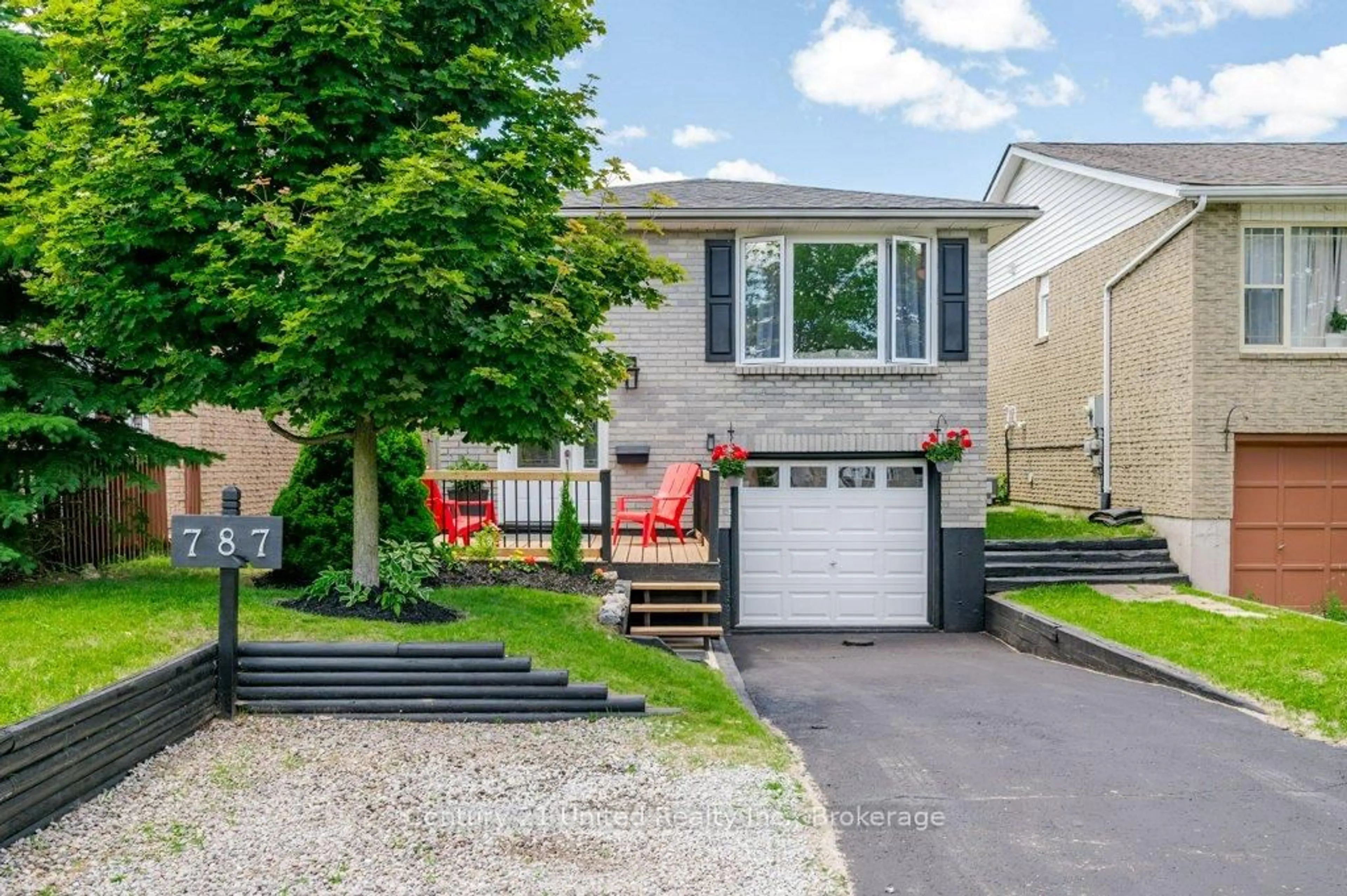 Home with vinyl exterior material, street for 787 Mountain Ash Rd, Peterborough Ontario K9J 8K2