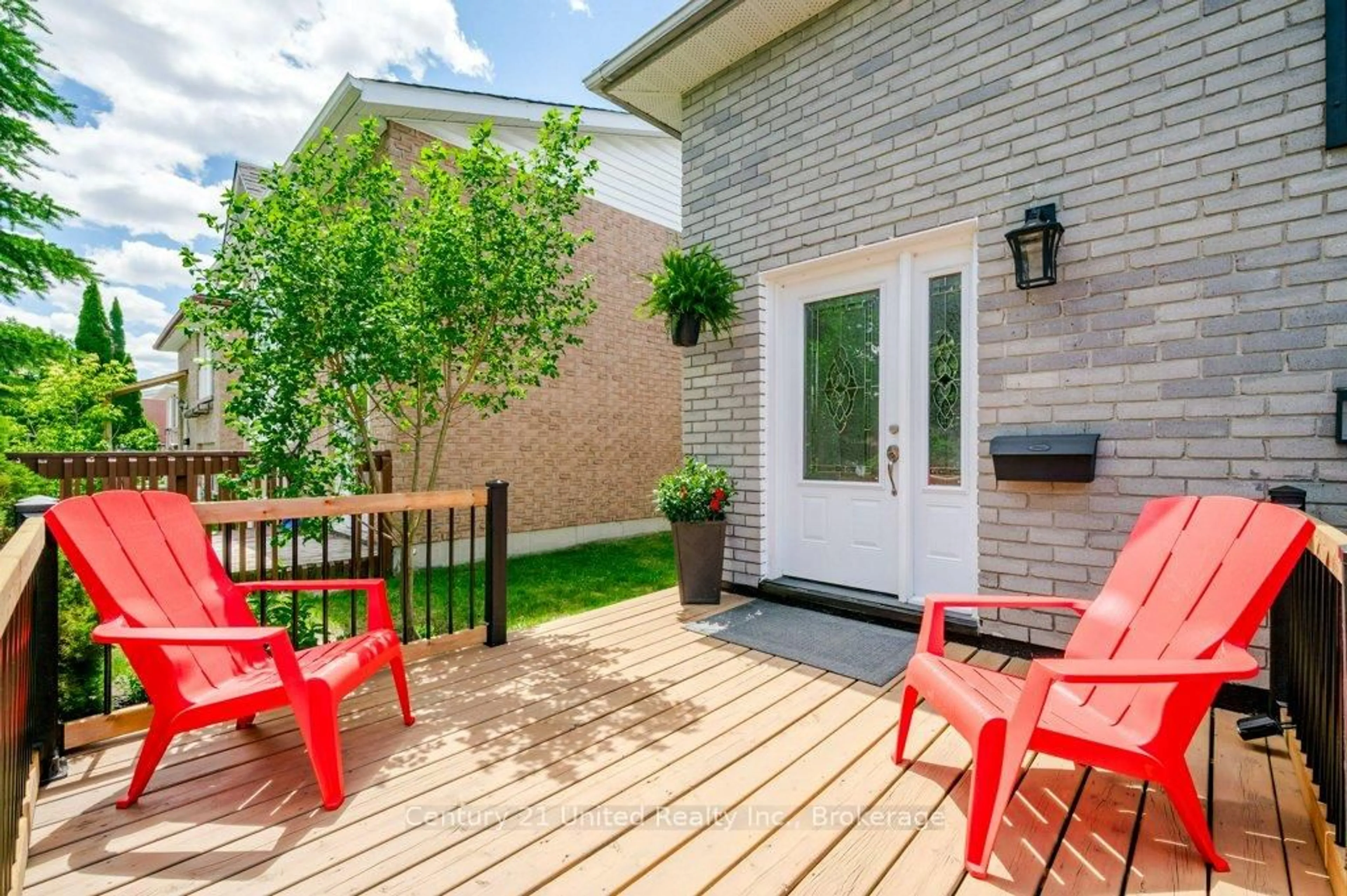 Patio, street for 787 Mountain Ash Rd, Peterborough Ontario K9J 8K2