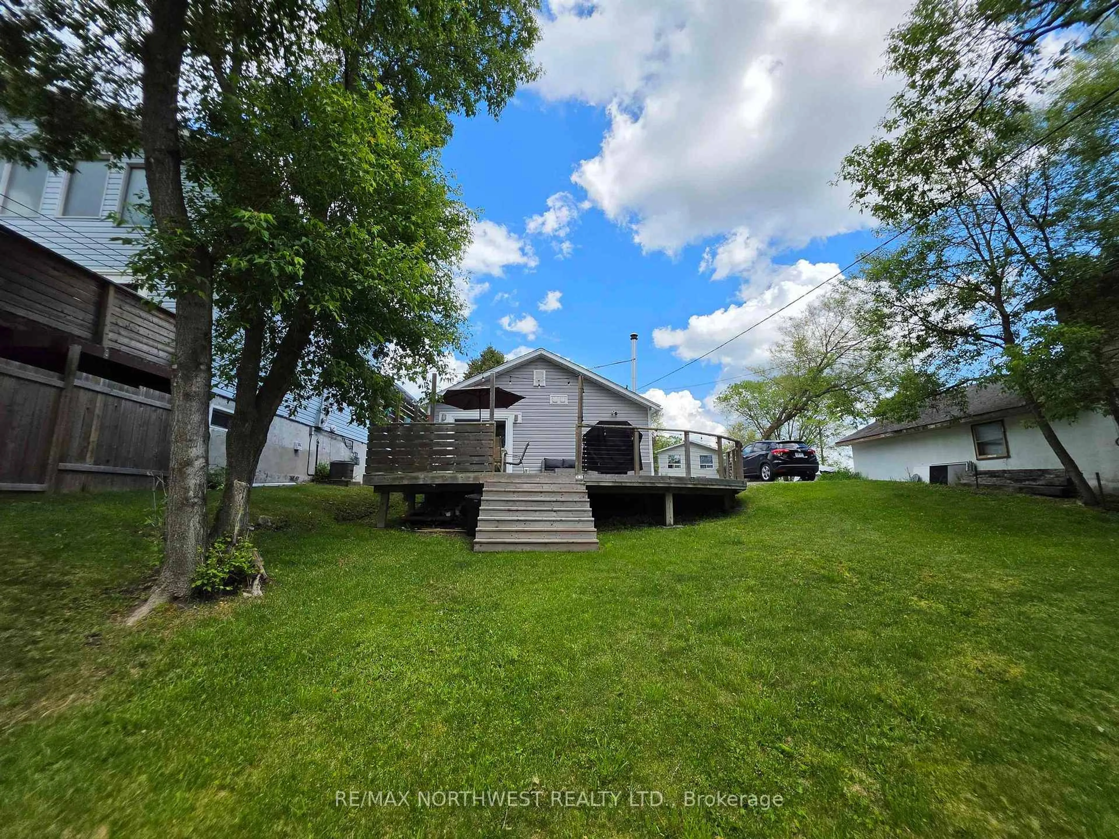 A pic from outside/outdoor area/front of a property/back of a property/a pic from drone, water/lake/river/ocean view for 120 Mascott Avenue, Kenora Ontario P9N 3A3