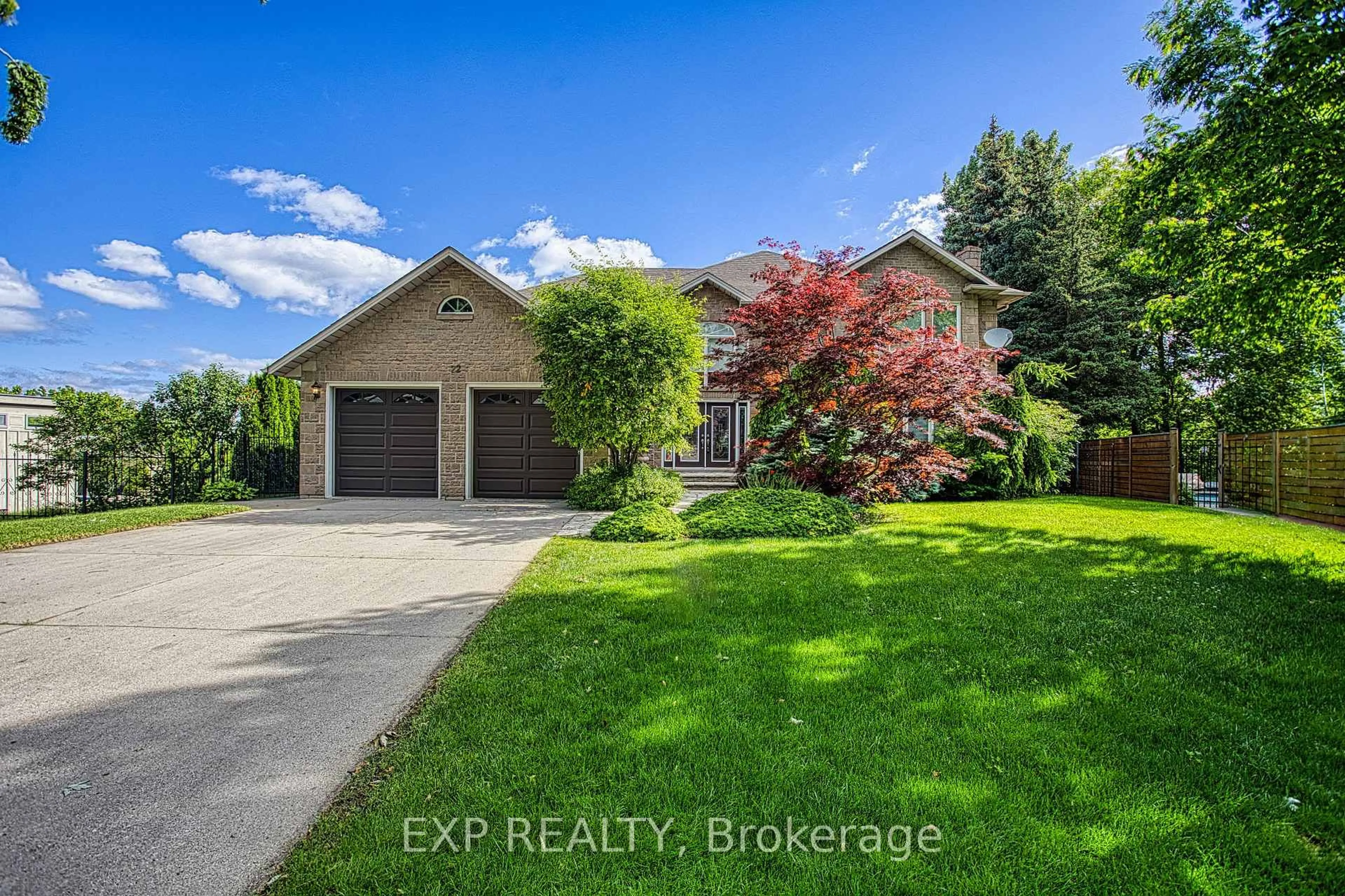 A pic from outside/outdoor area/front of a property/back of a property/a pic from drone, water/lake/river/ocean view for 22 Burt Crt, Hamilton Ontario L8G 3H4
