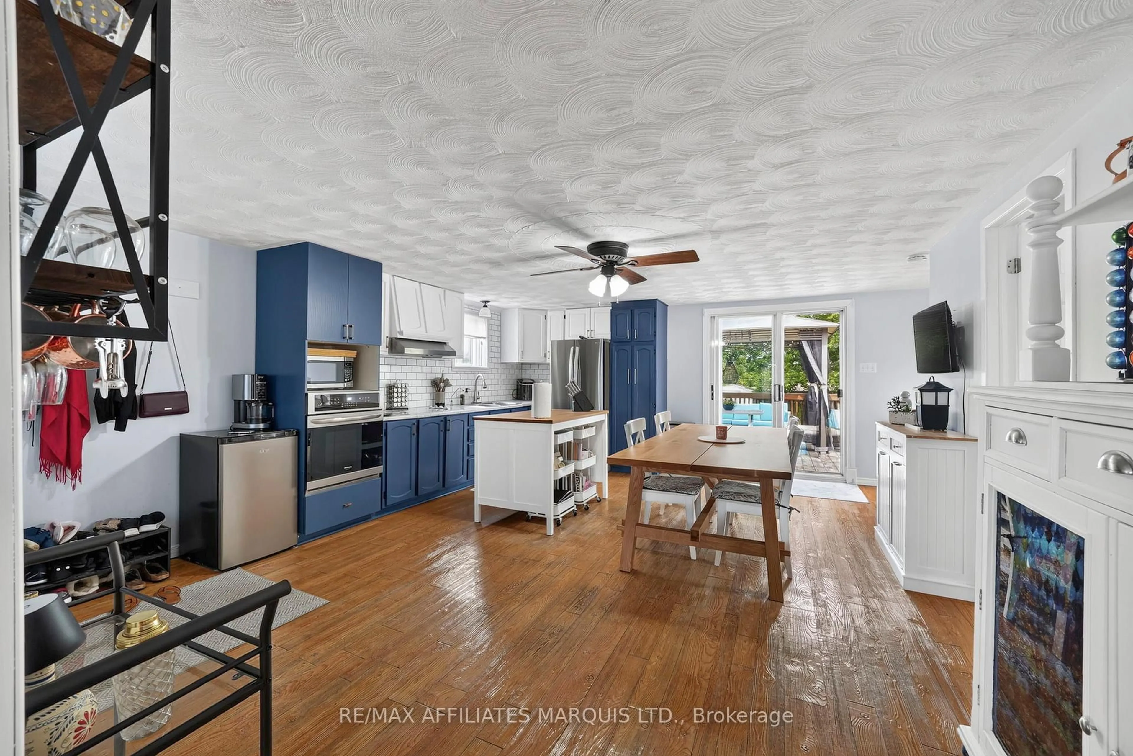 Open concept kitchen, ceramic/tile floor for 20359 First St (gv) St, South Glengarry Ontario K0C 1A0
