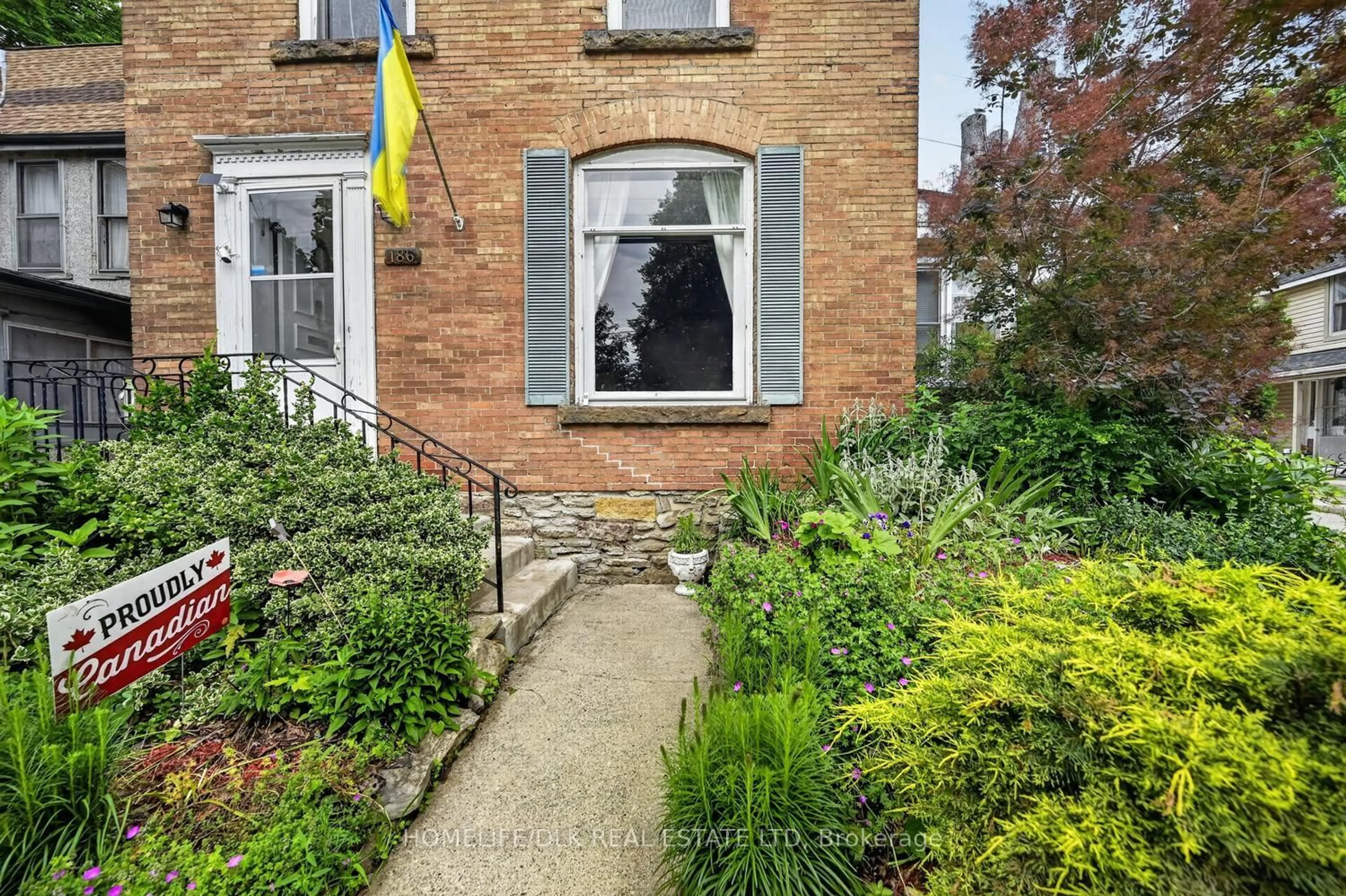 Unknown for 186 King St, Brockville Ontario K6V 1C3